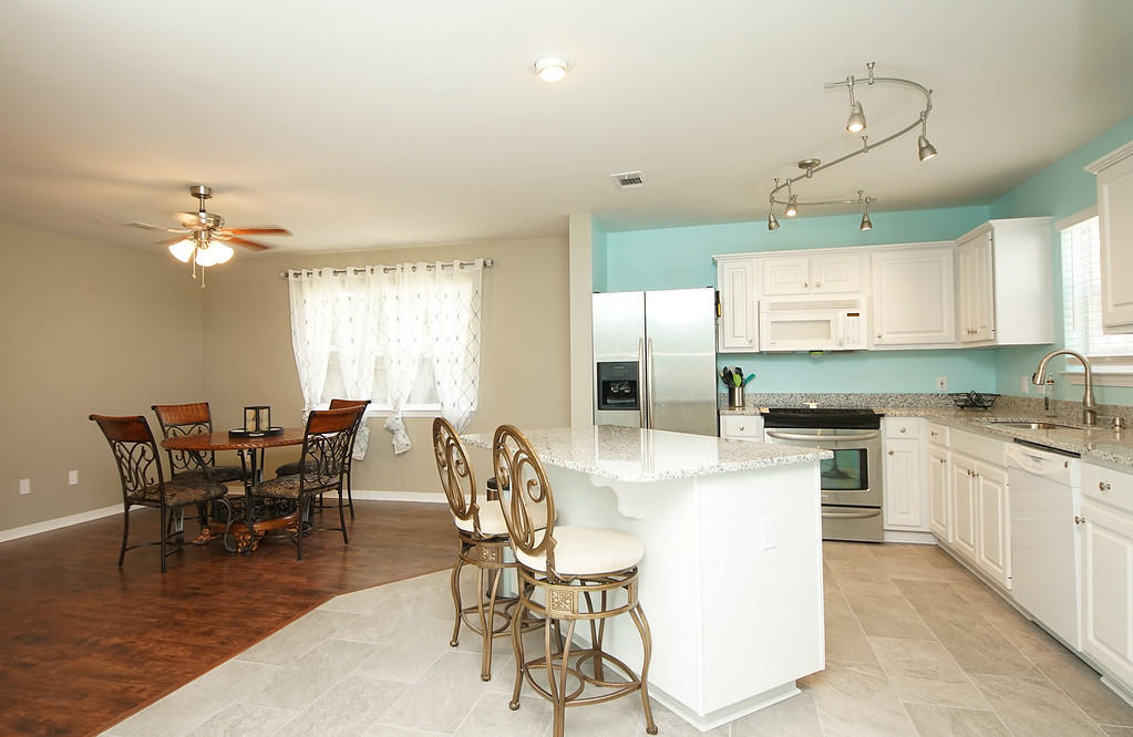 FOX DEN VILLAGES - Residential