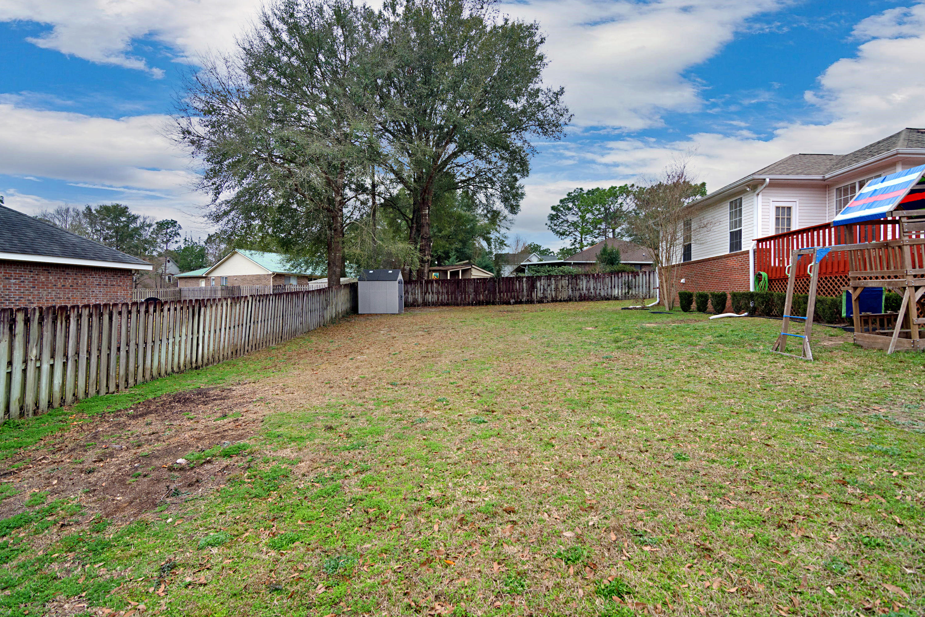 LAKESIDE EAST - Residential