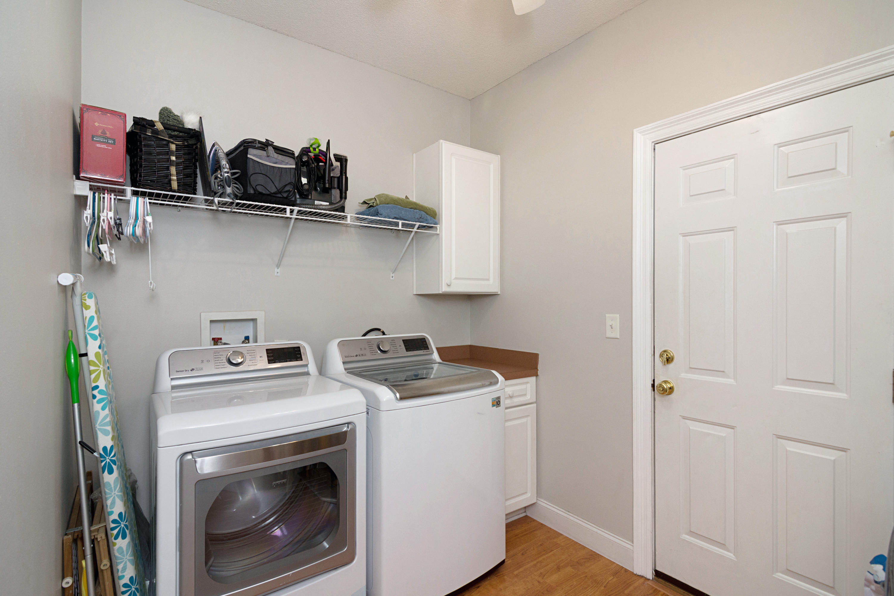 LAKESIDE EAST - Residential