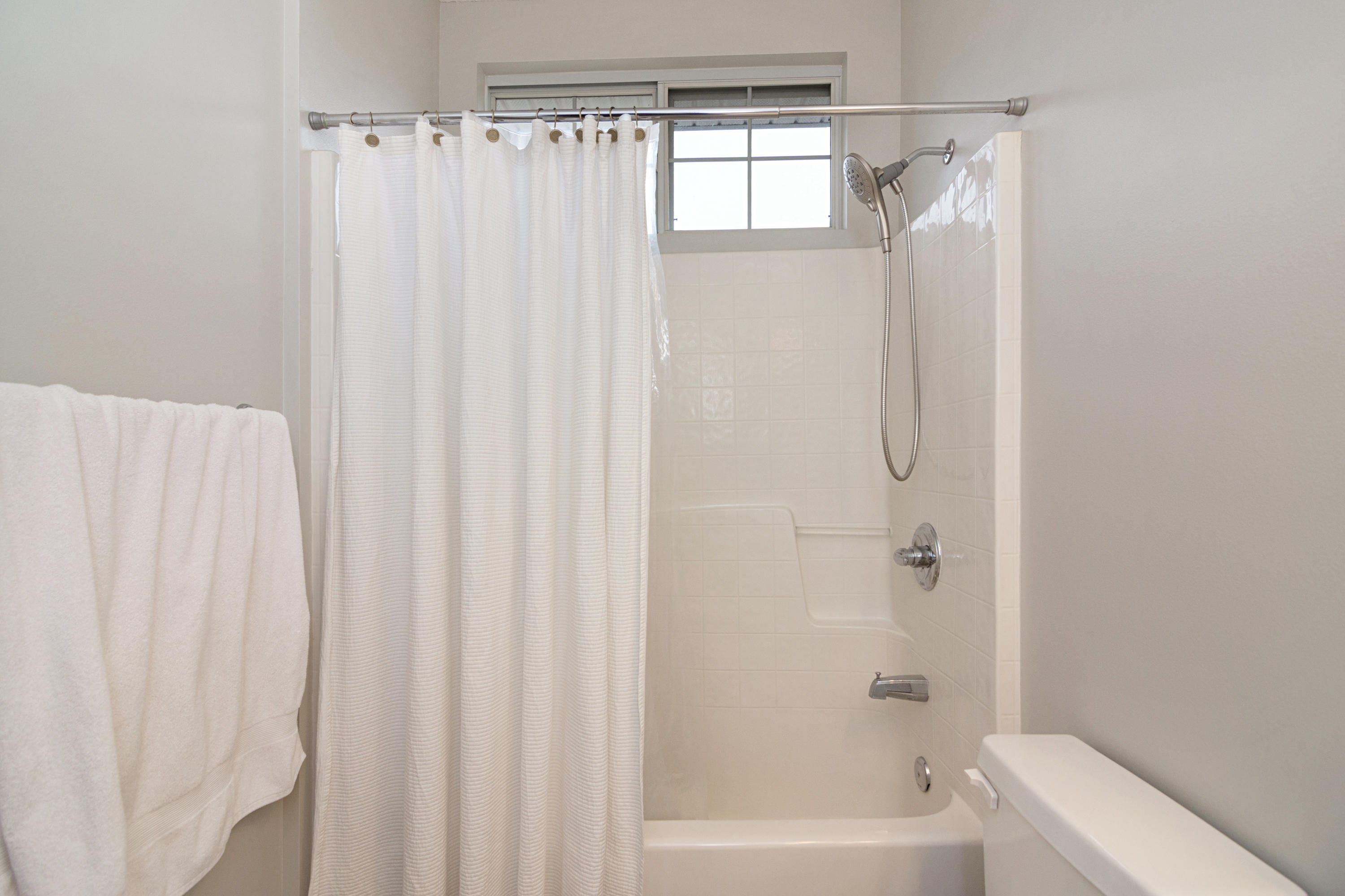 LAKESIDE EAST - Residential