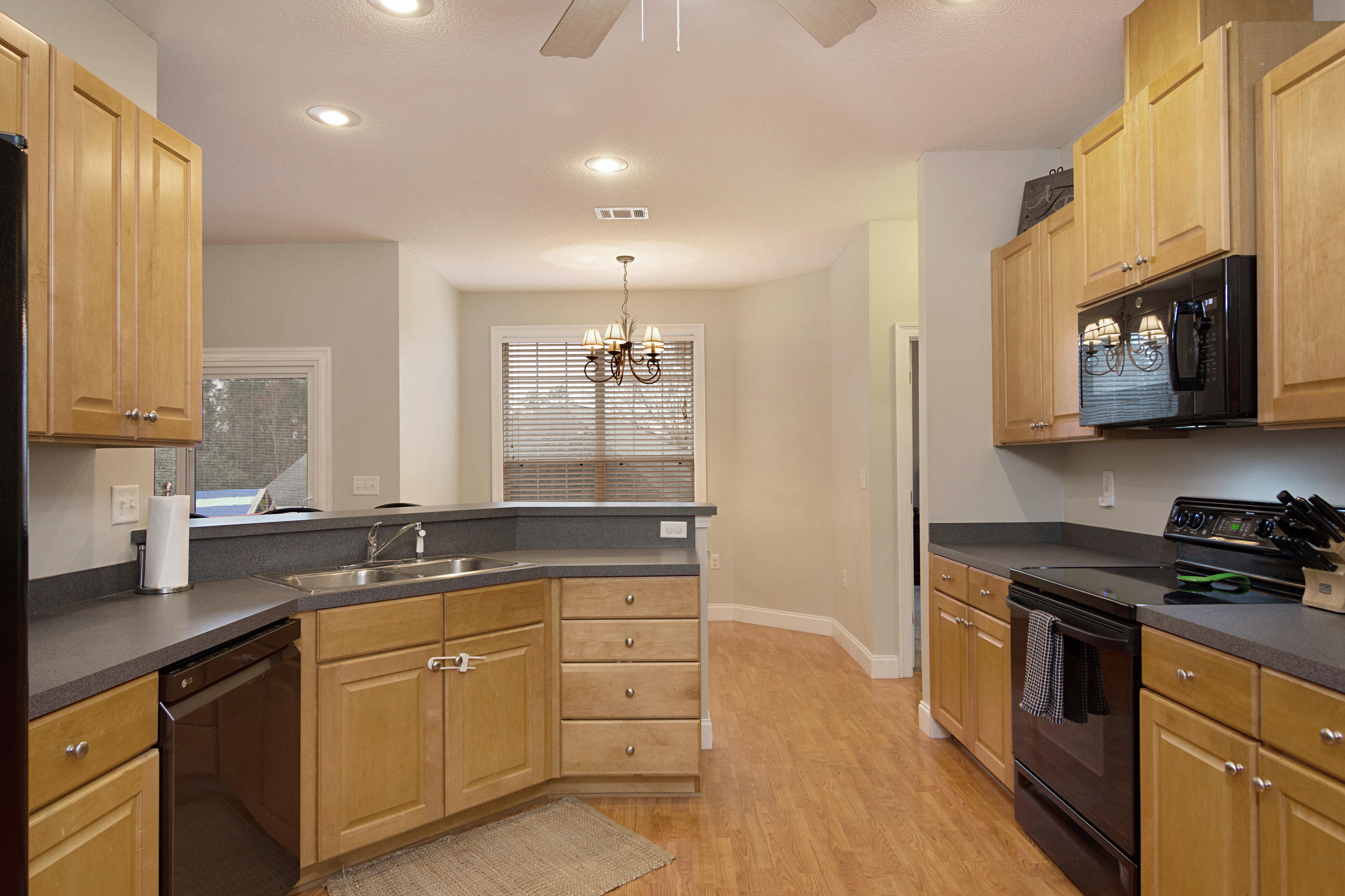 LAKESIDE EAST - Residential