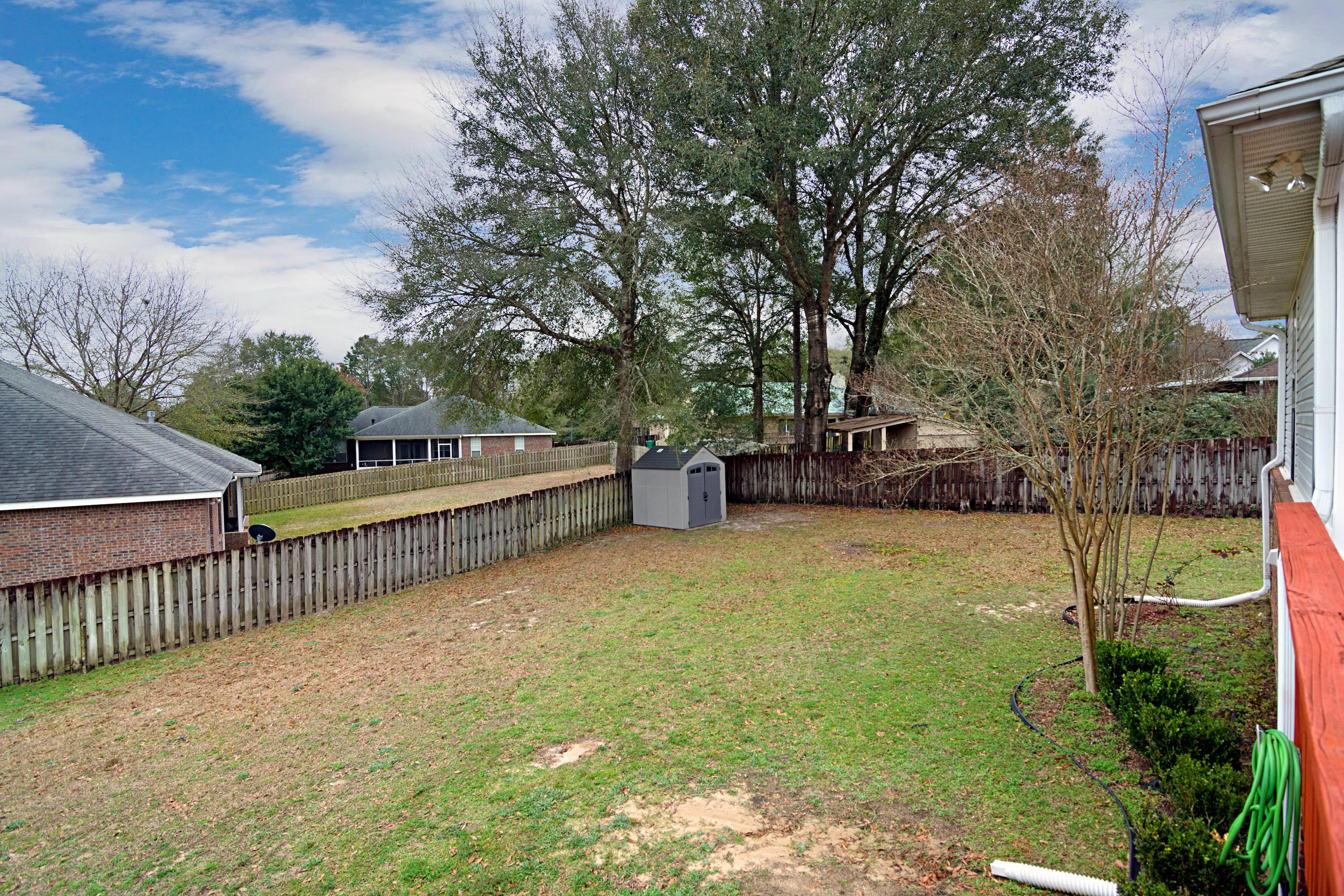 LAKESIDE EAST - Residential