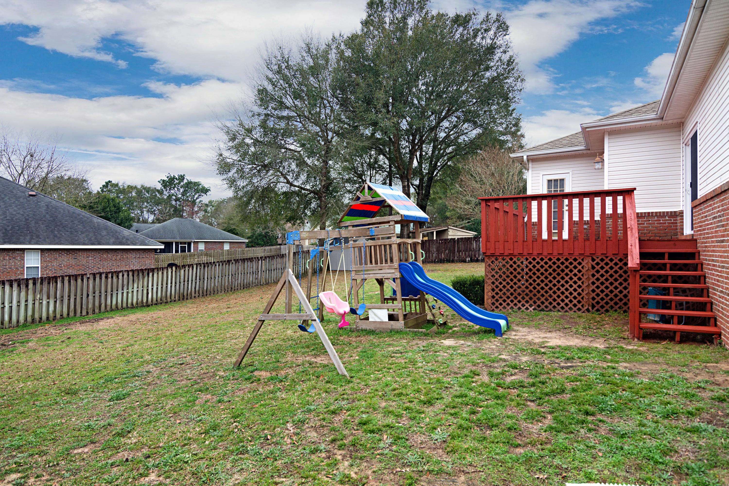 LAKESIDE EAST - Residential