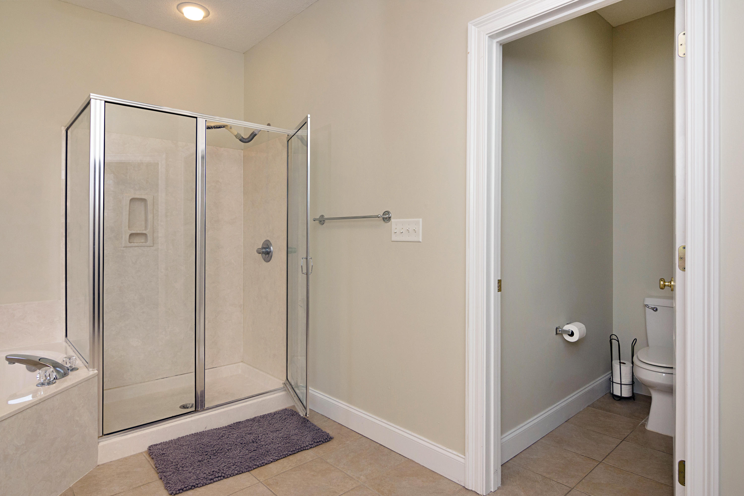 LAKESIDE EAST - Residential