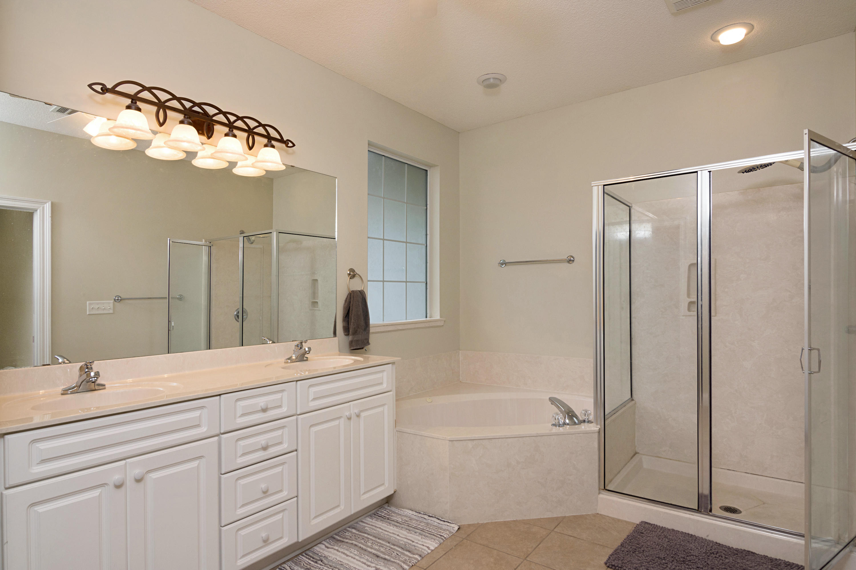 LAKESIDE EAST - Residential