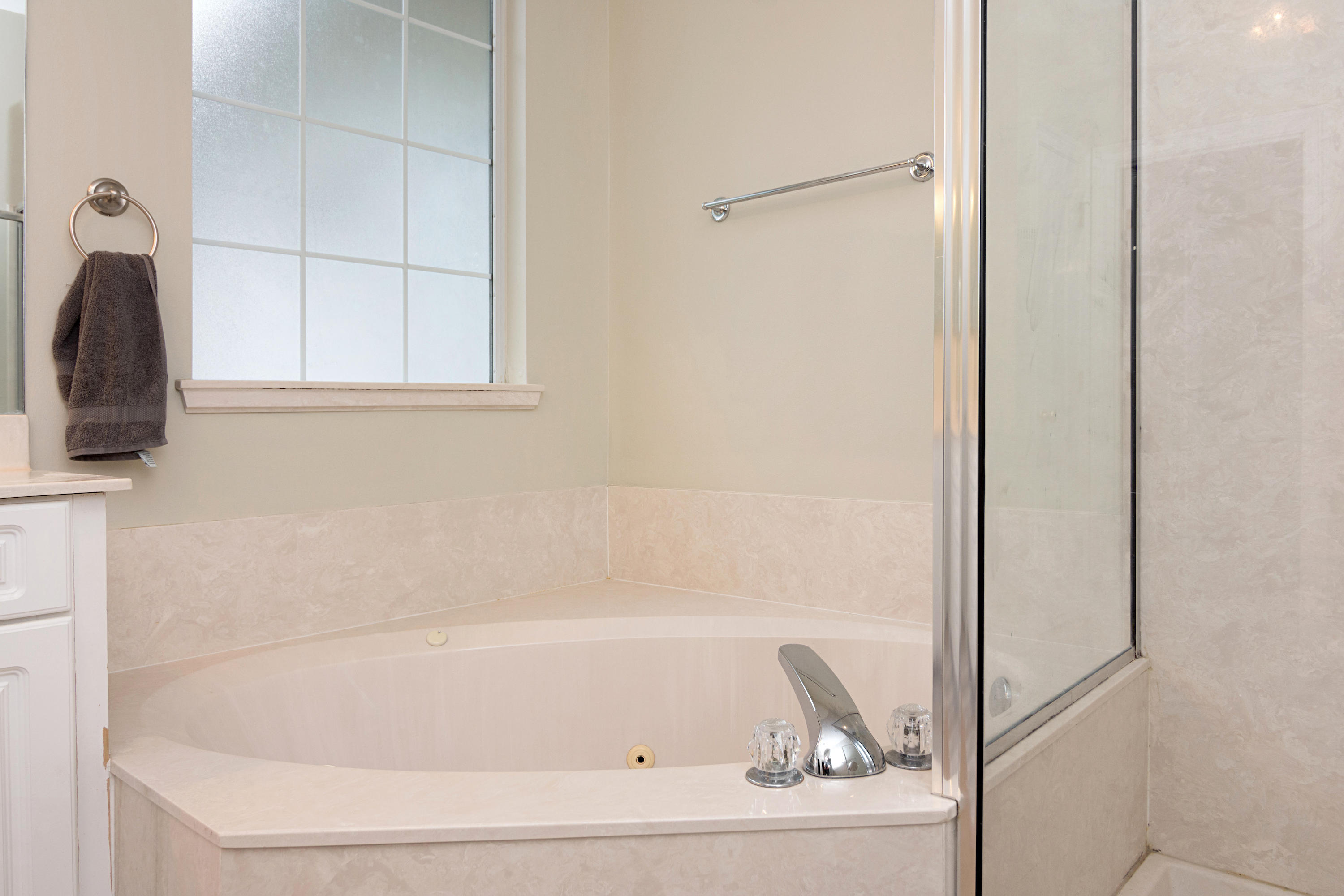 LAKESIDE EAST - Residential