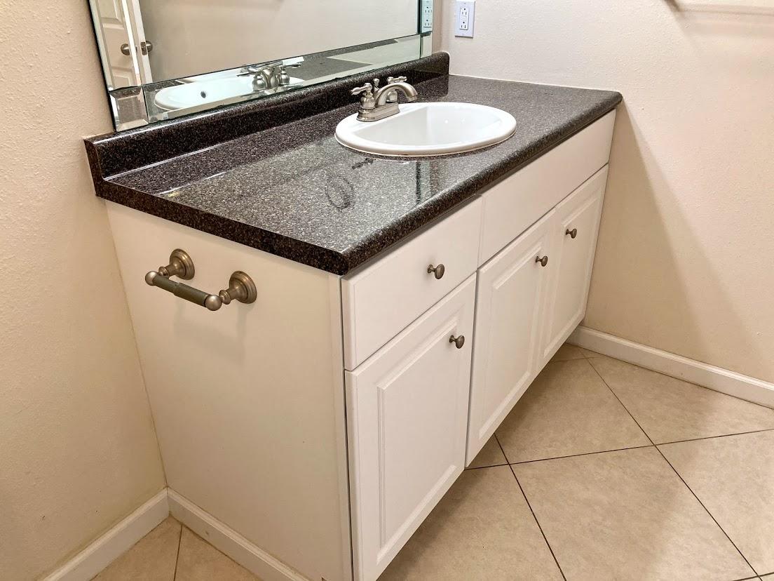 ELM PLACE CONDO - Residential