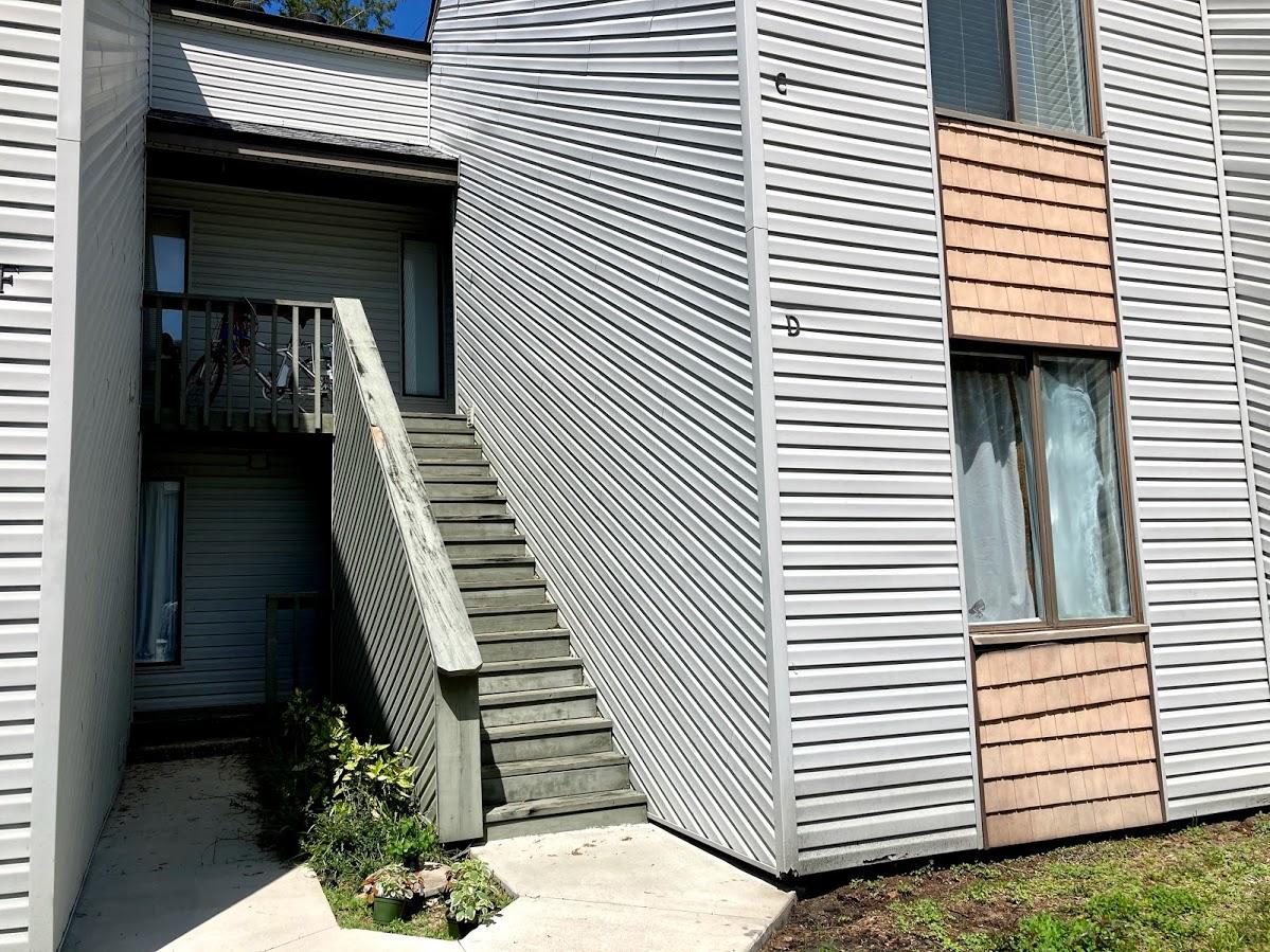 ELM PLACE CONDO - Residential