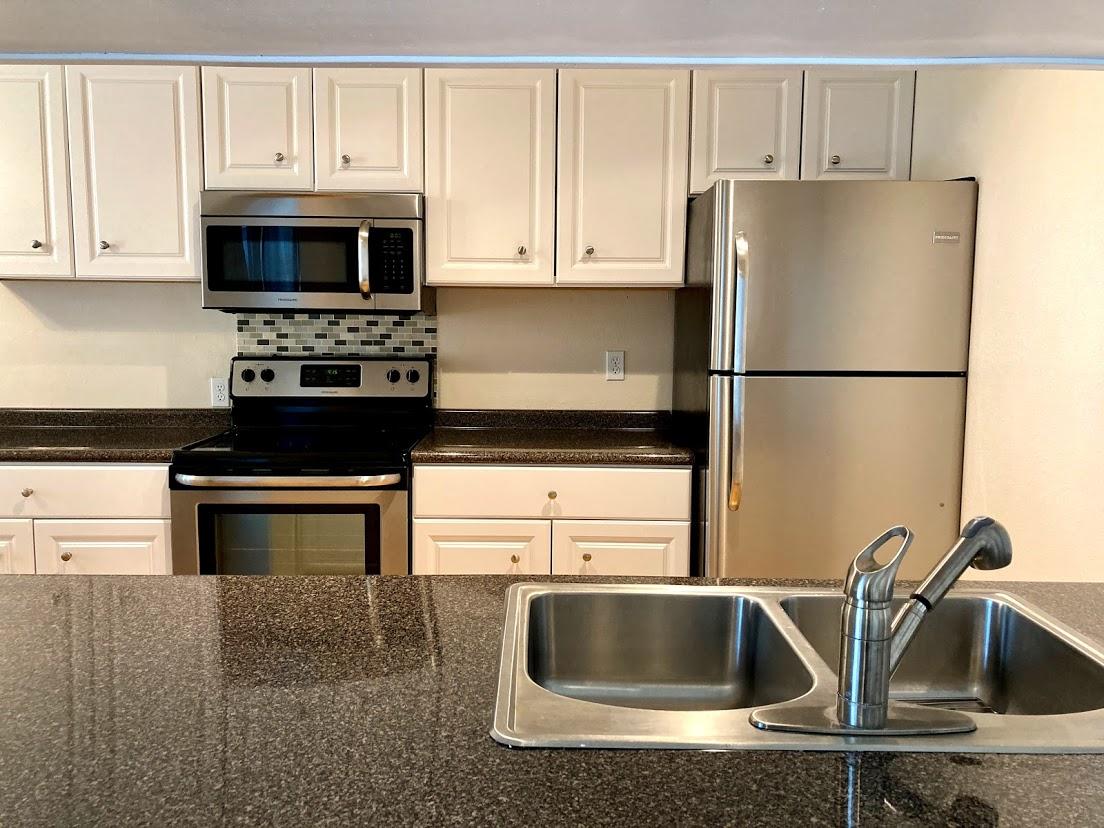 ELM PLACE CONDO - Residential