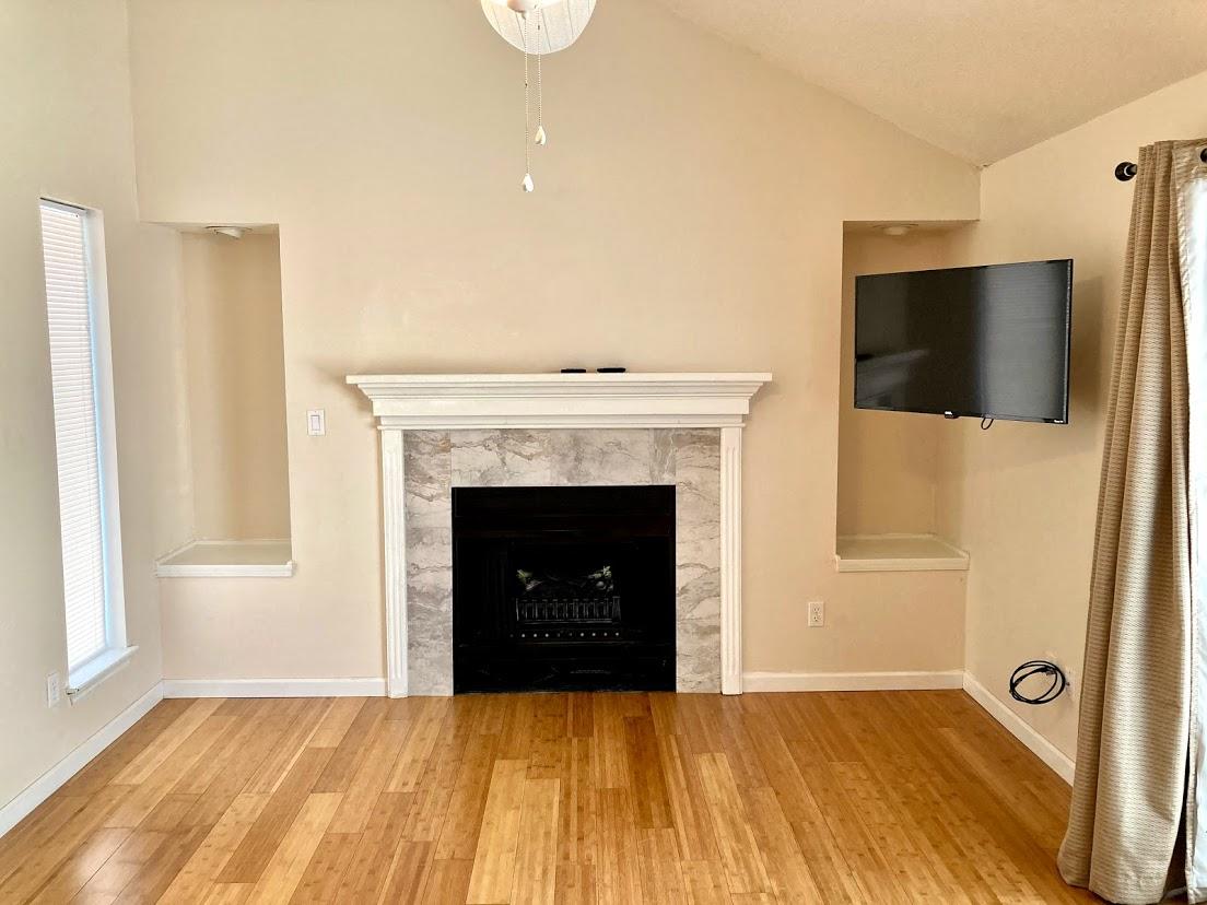 ELM PLACE CONDO - Residential