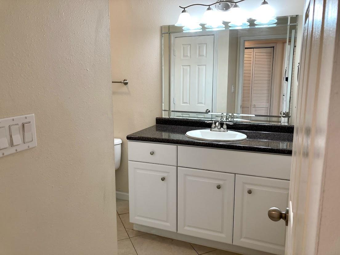 ELM PLACE CONDO - Residential