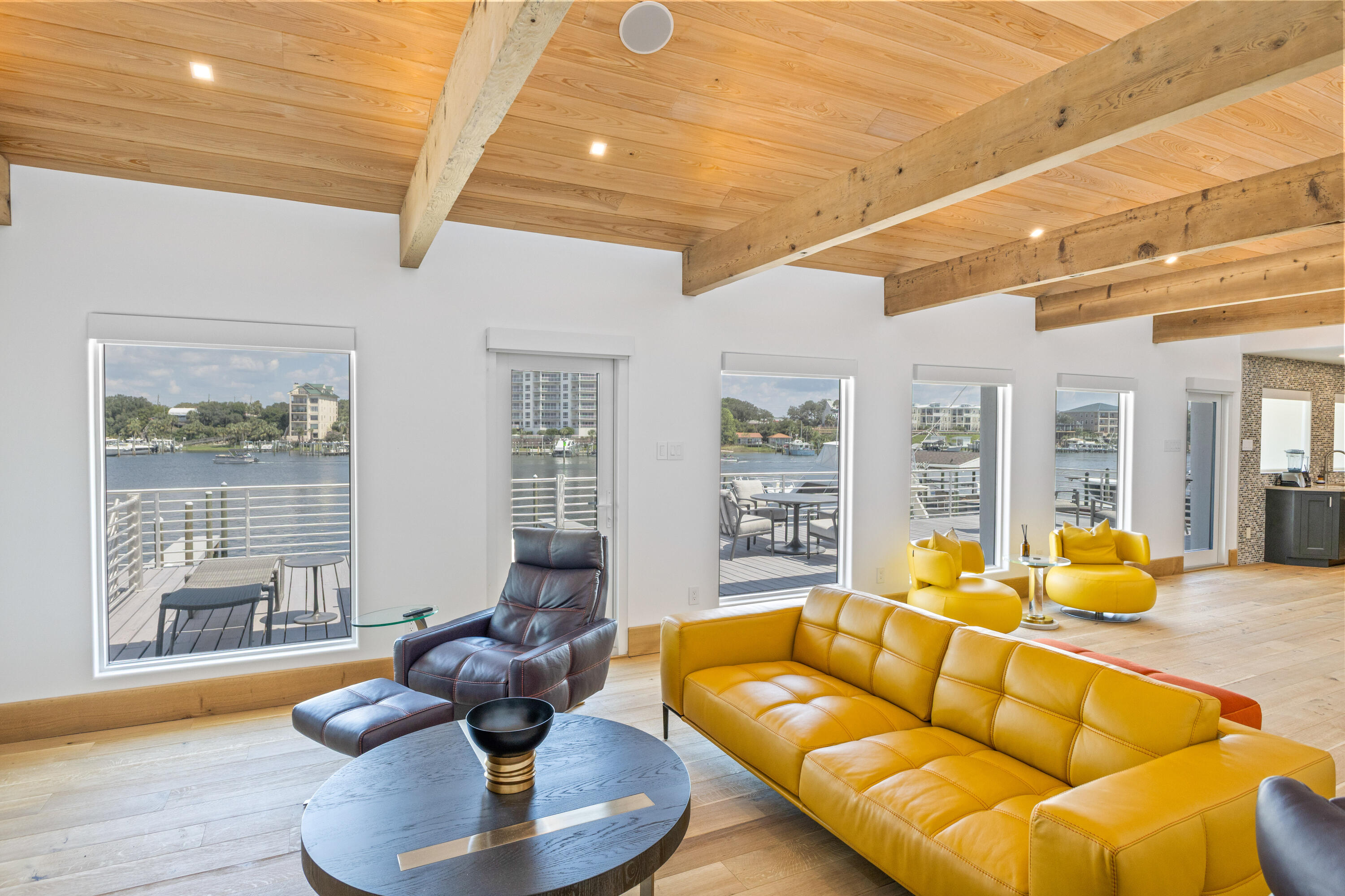 HOLIDAY ISLE - Residential