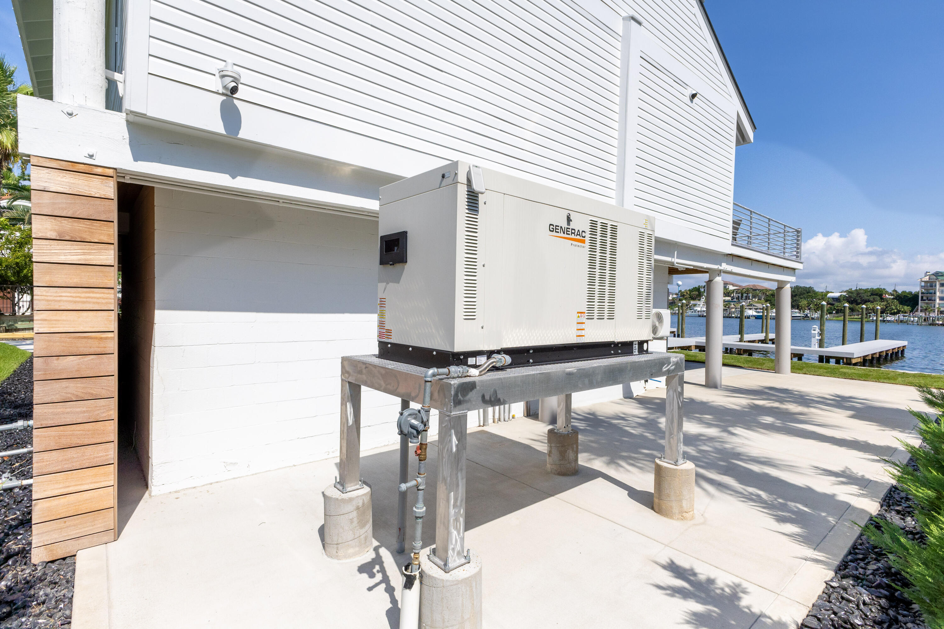 HOLIDAY ISLE - Residential