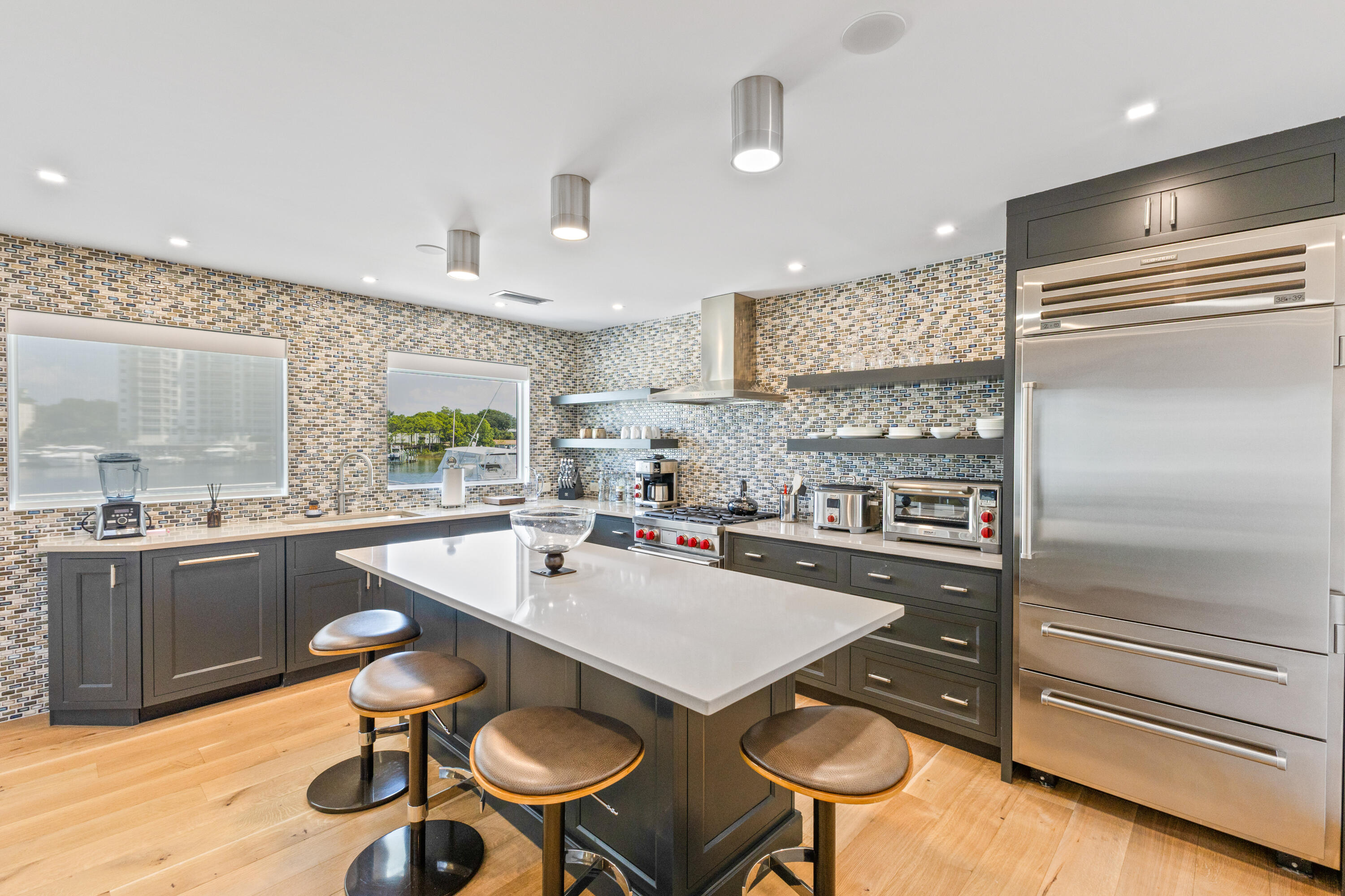 HOLIDAY ISLE - Residential