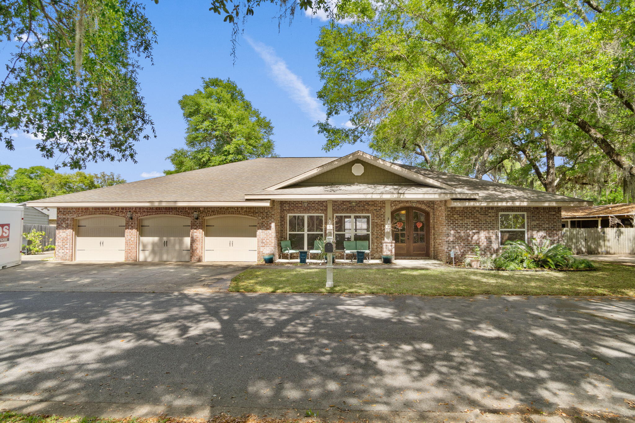 PRIVATE WATER ACCESS! Located in highly desirable Kenwood. 4 Bedrooms/ 3 full baths with an additional study/office. Traditional design with 3 car garage and additional parking for boat, camper, Jet Skis. This home welcomes you in through 2 arched french doors into an open concept design that is spacious with 11 foot ceilings, crown molding and Brazilian hand scraped hardwood floors. Oversized Formal dining room with great natural light and a huge great room that is perfect for entertaining. The kitchen features stainless steel appliances with a commercial grade refrigerator/freezer. Homeowner's association includes use of a private launch for your kayak, jet skis or canoes with a dock for a little fishing. Call today for a private showing!