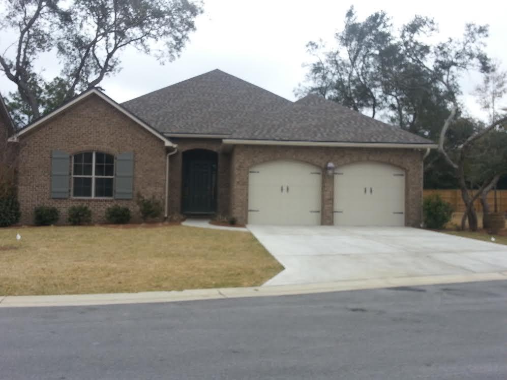 THE STABLES AT ROCKY BAYOU - Residential