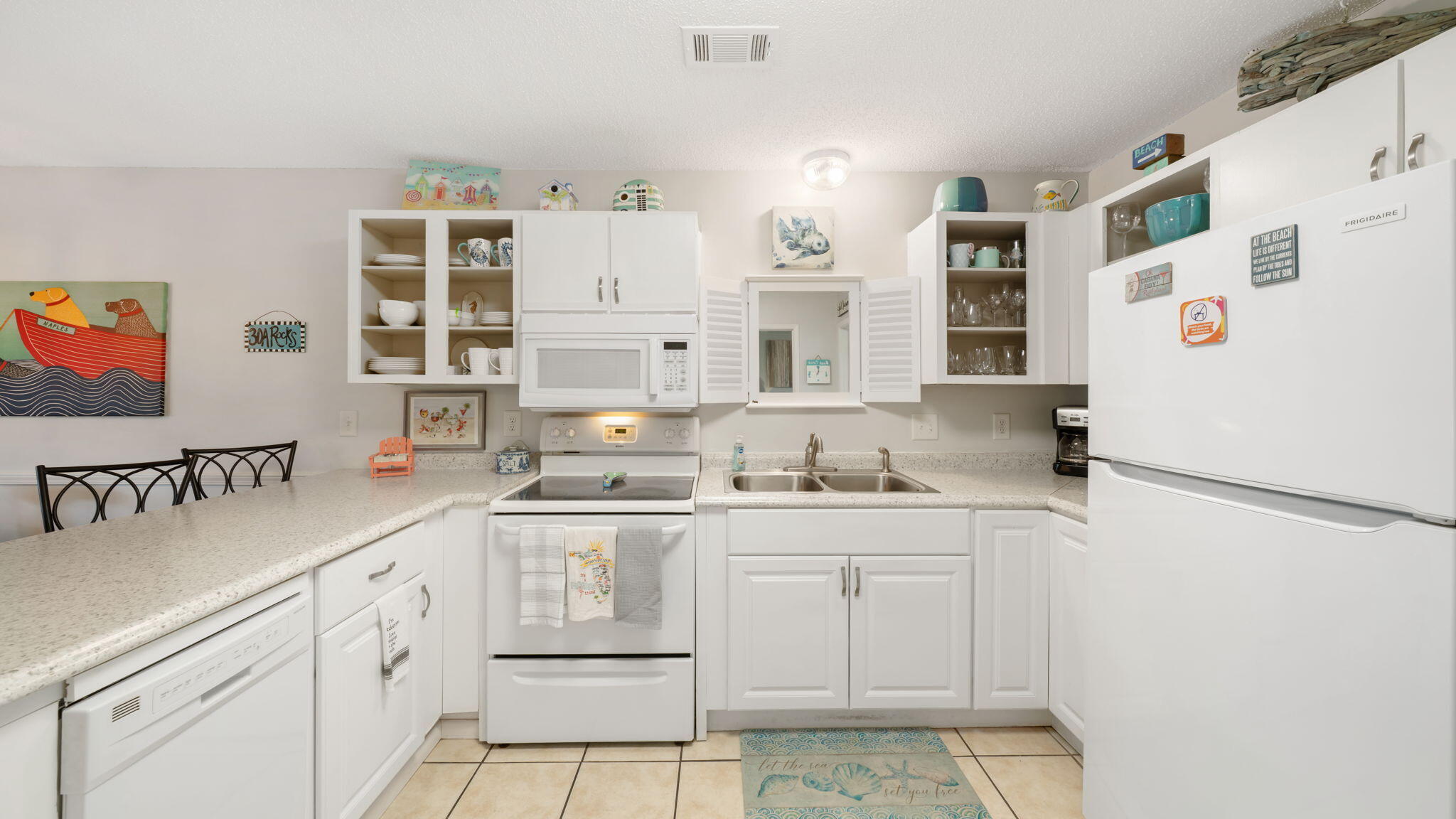 BEACHWOOD VILLAS CONDO - Residential