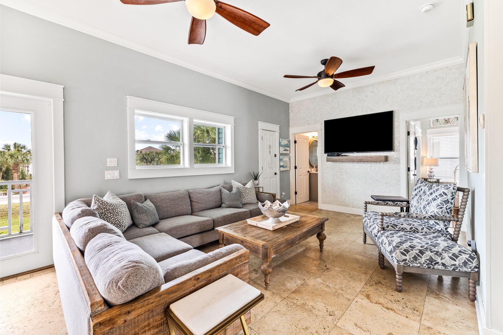 CRYSTAL SHORES - Residential
