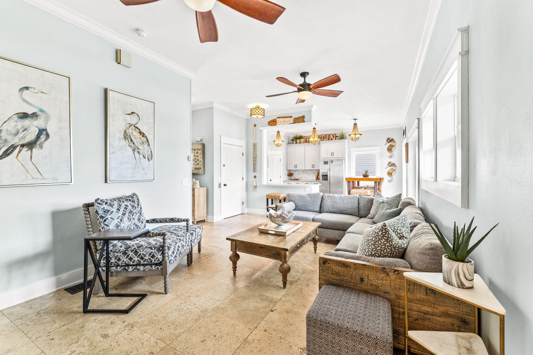 CRYSTAL SHORES - Residential