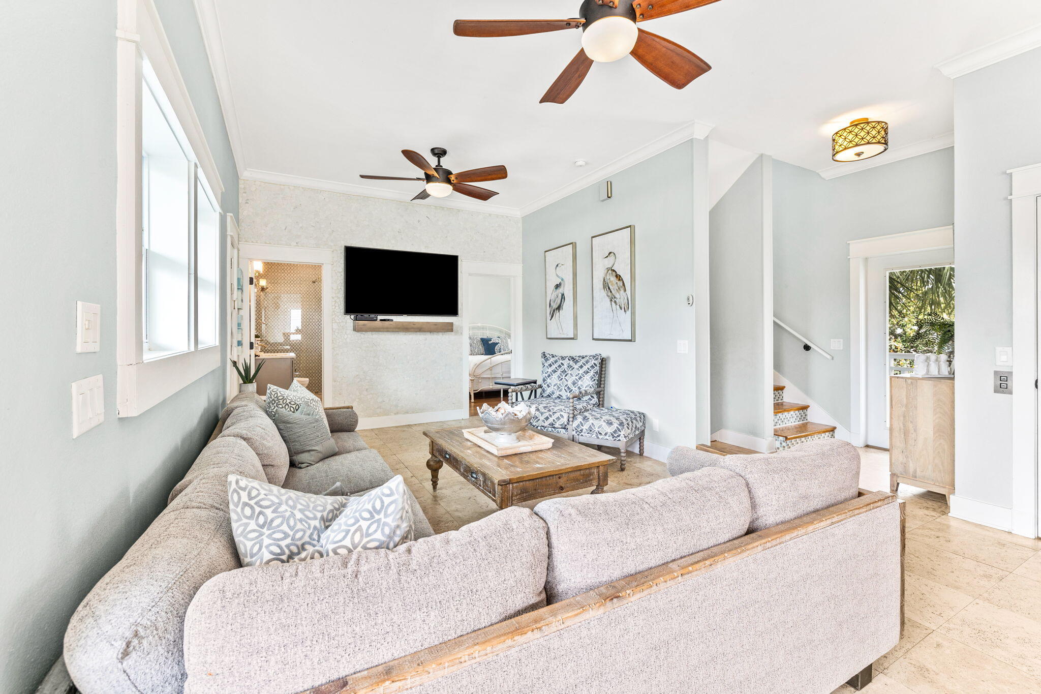 CRYSTAL SHORES - Residential