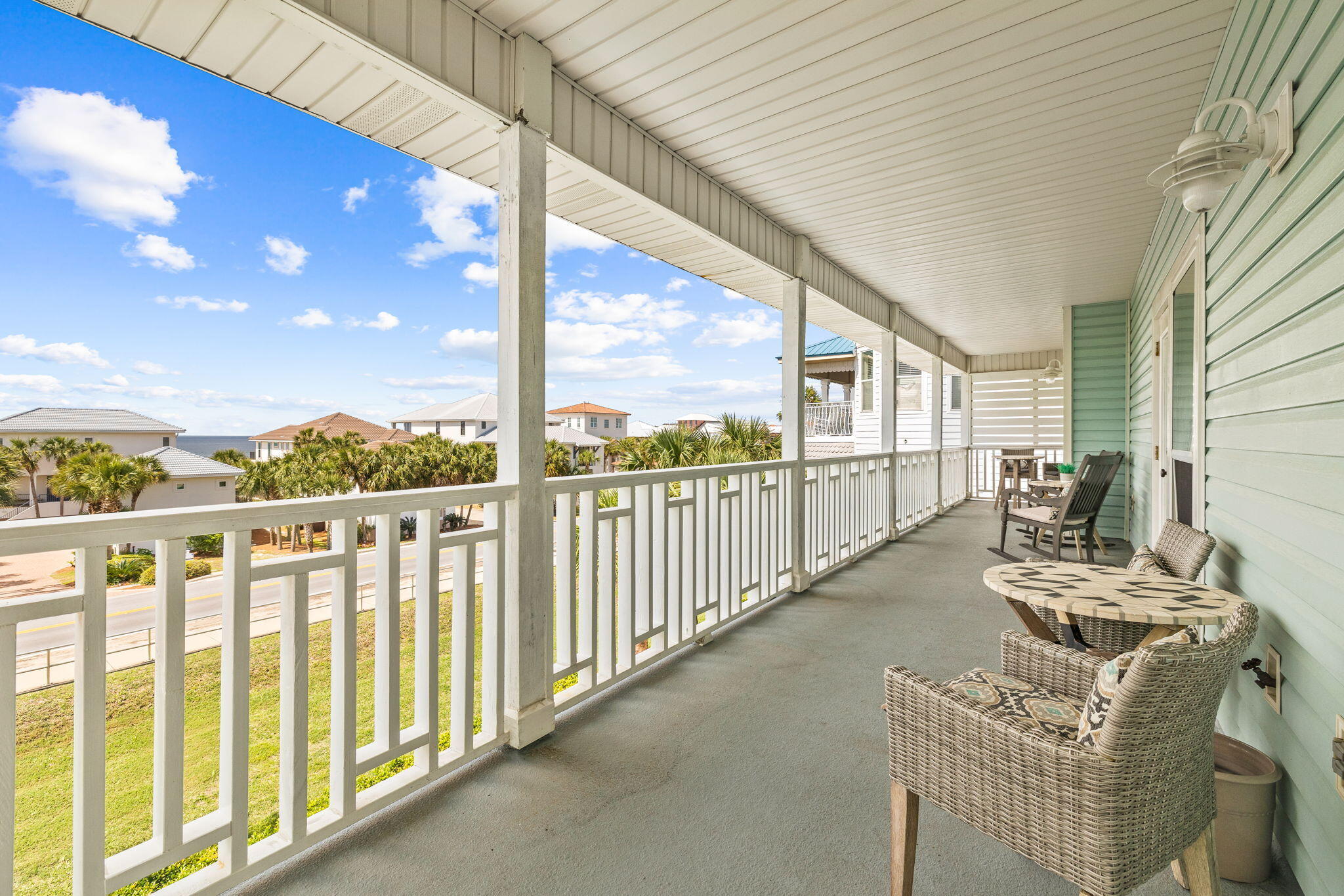 CRYSTAL SHORES - Residential