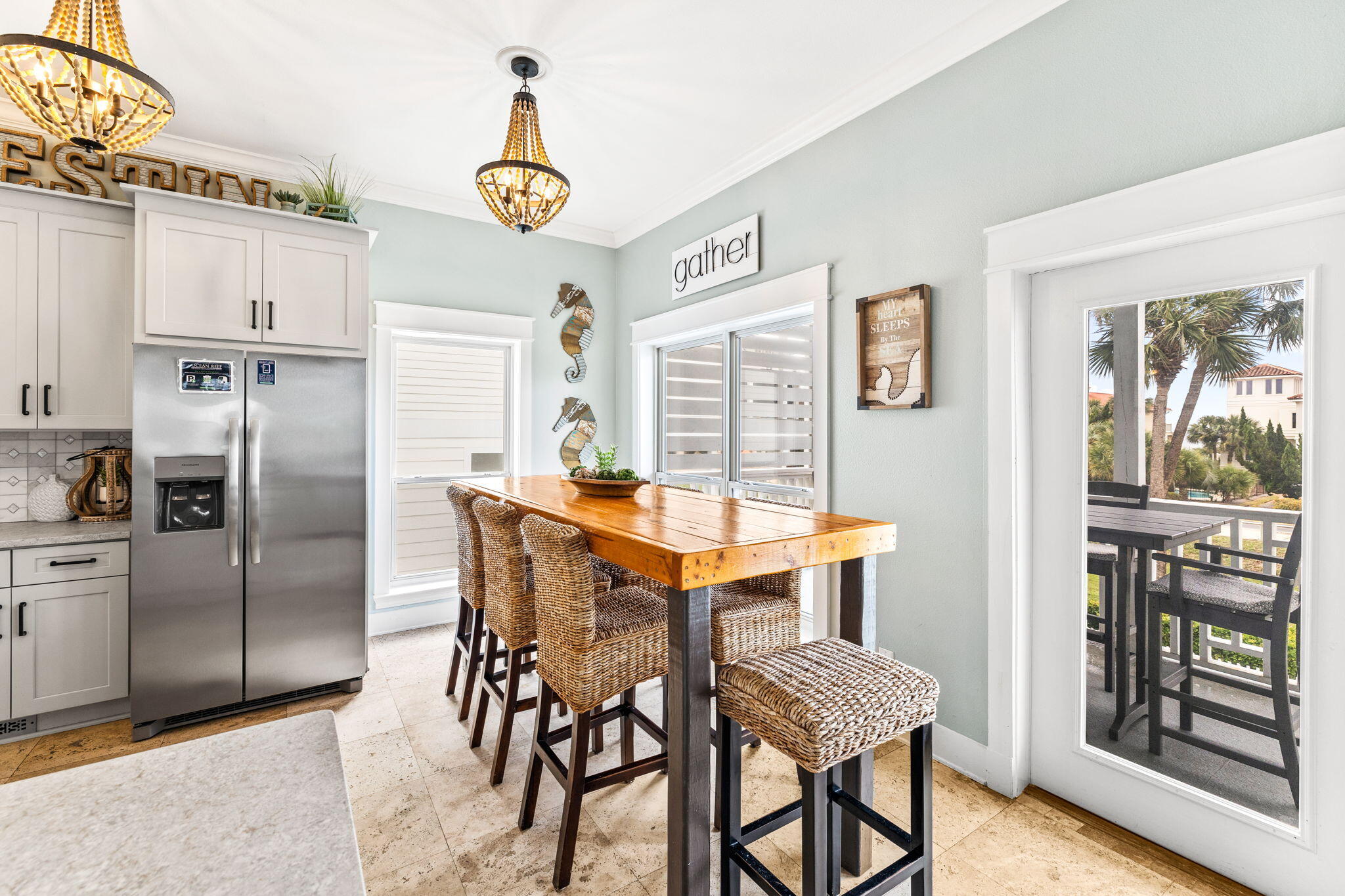 CRYSTAL SHORES - Residential