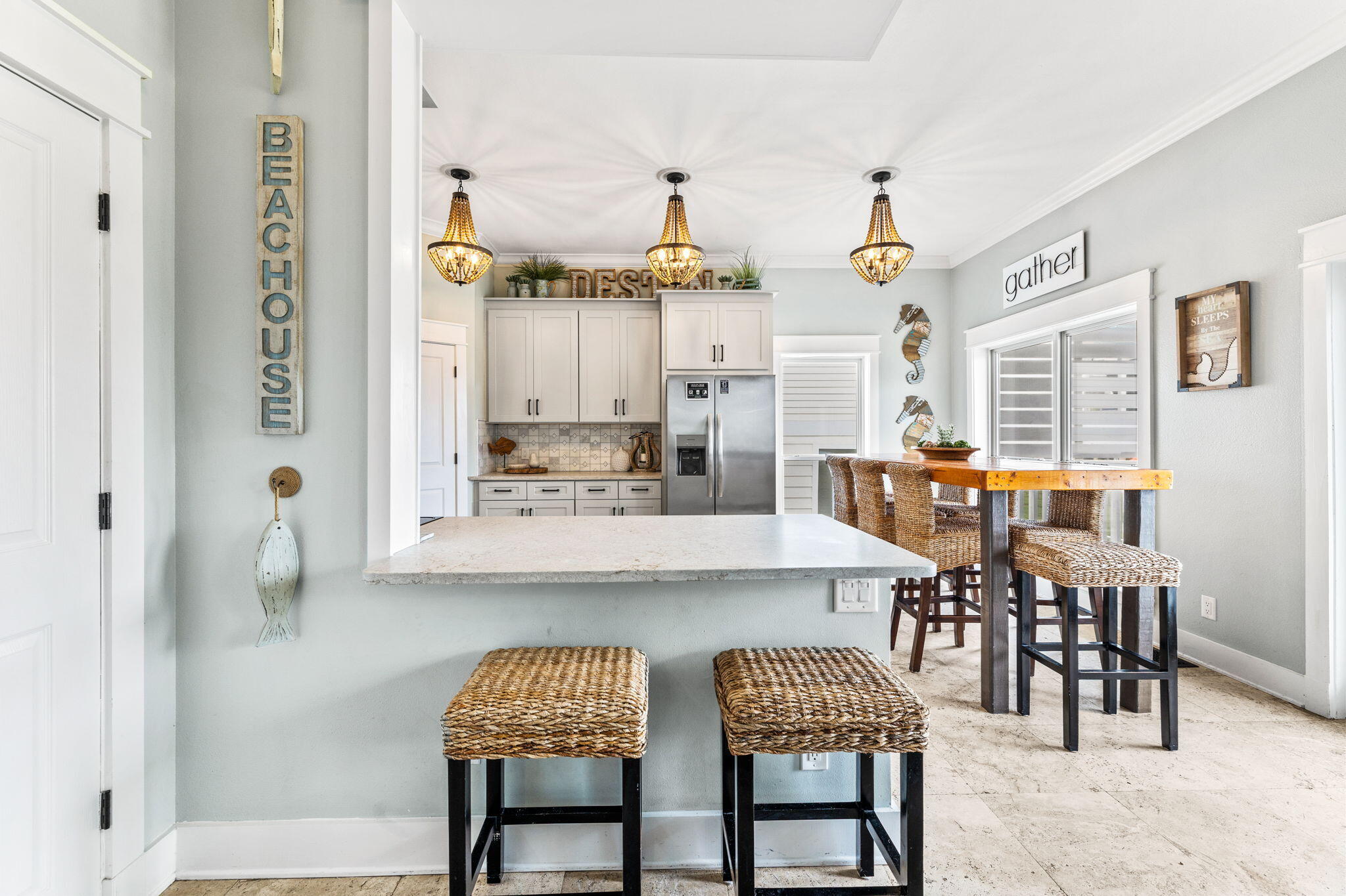 CRYSTAL SHORES - Residential