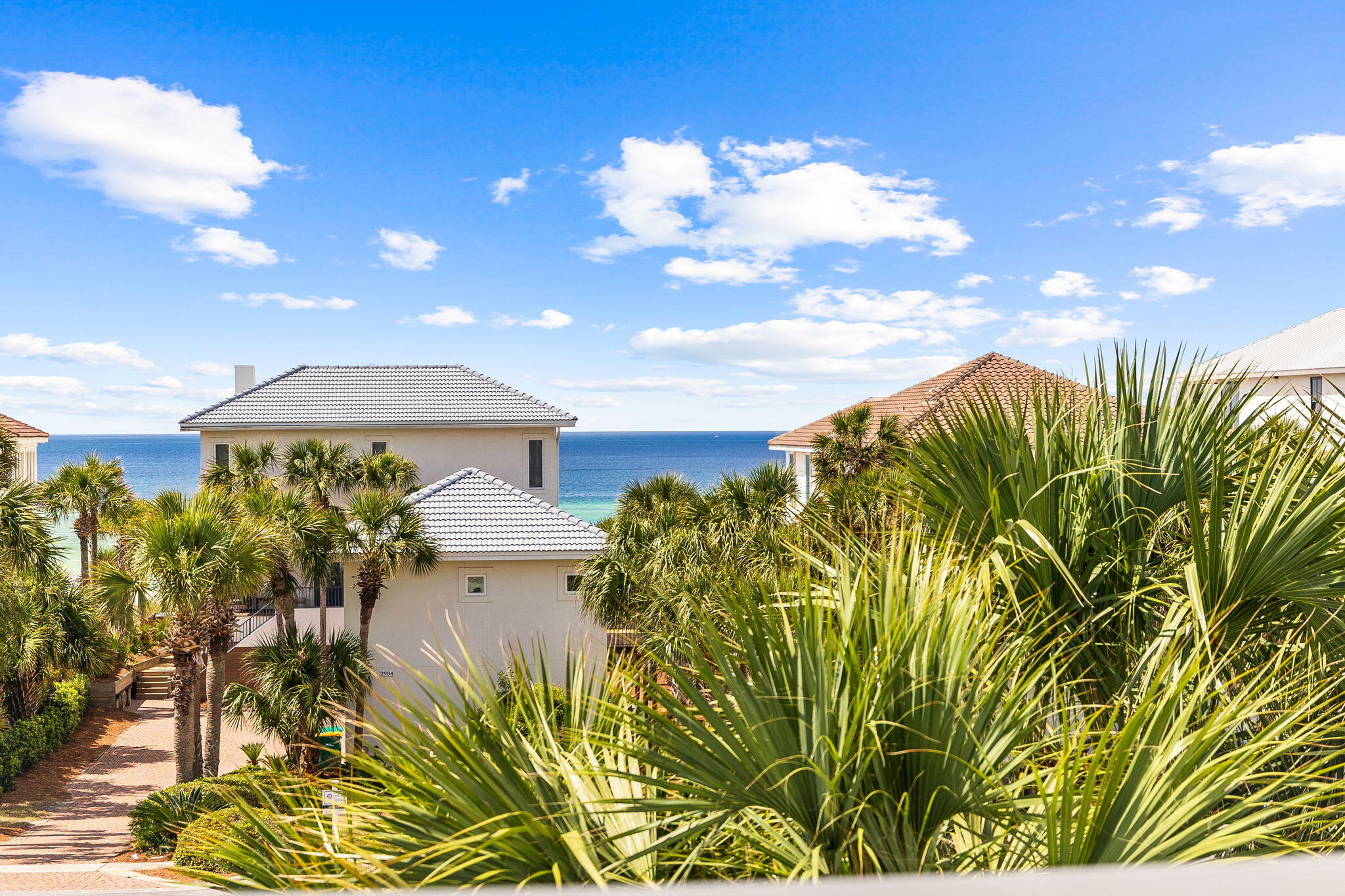 CRYSTAL SHORES - Residential