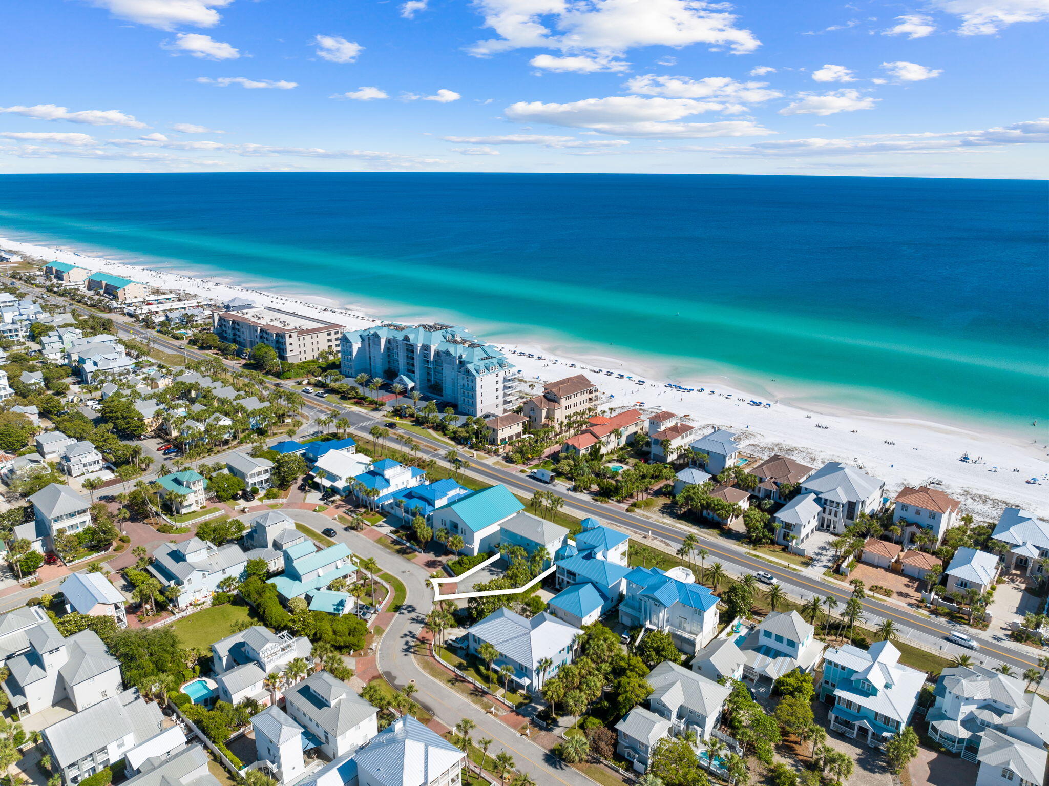 CRYSTAL SHORES - Residential