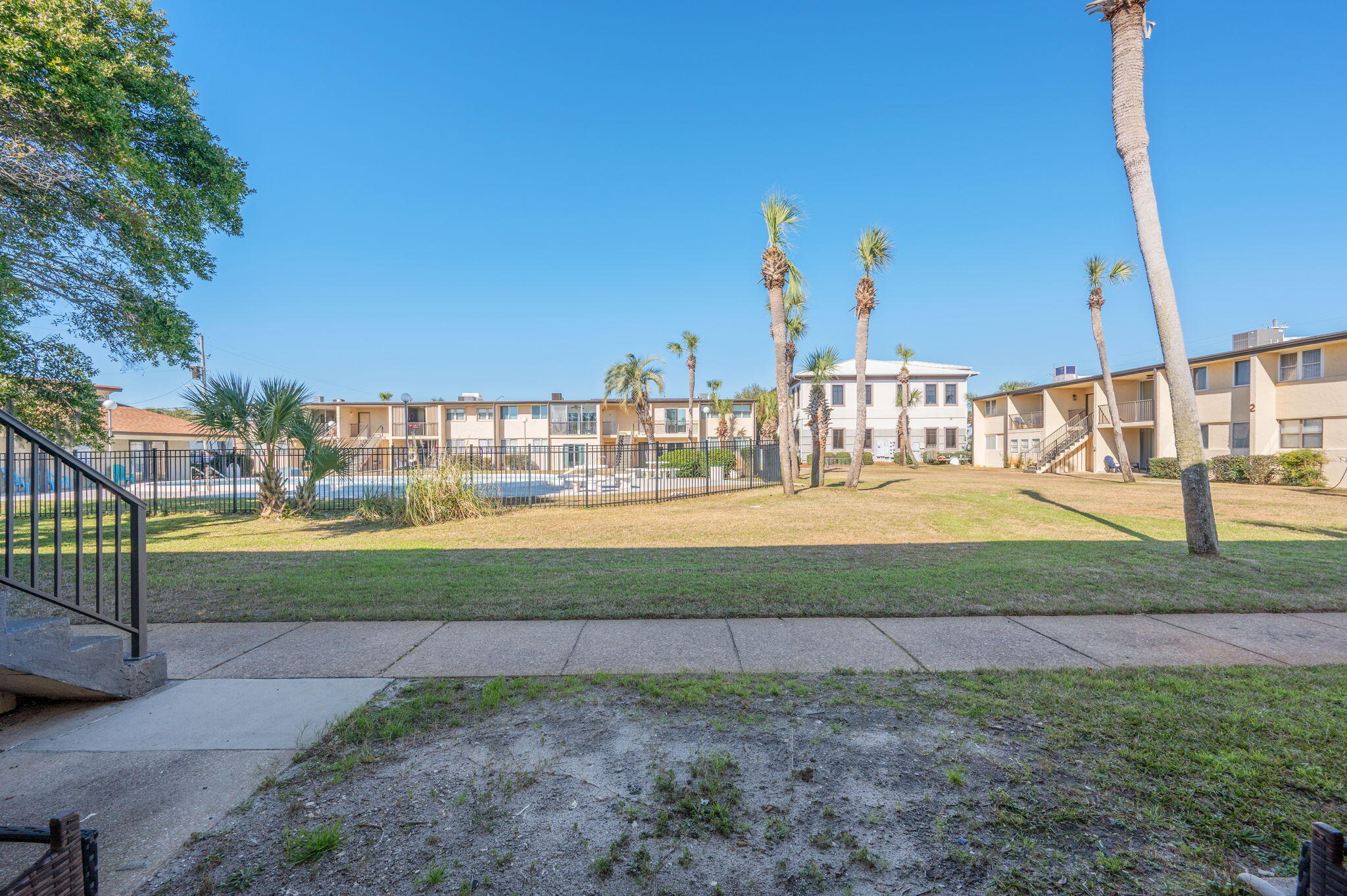 SEA PALM CONDO - Residential