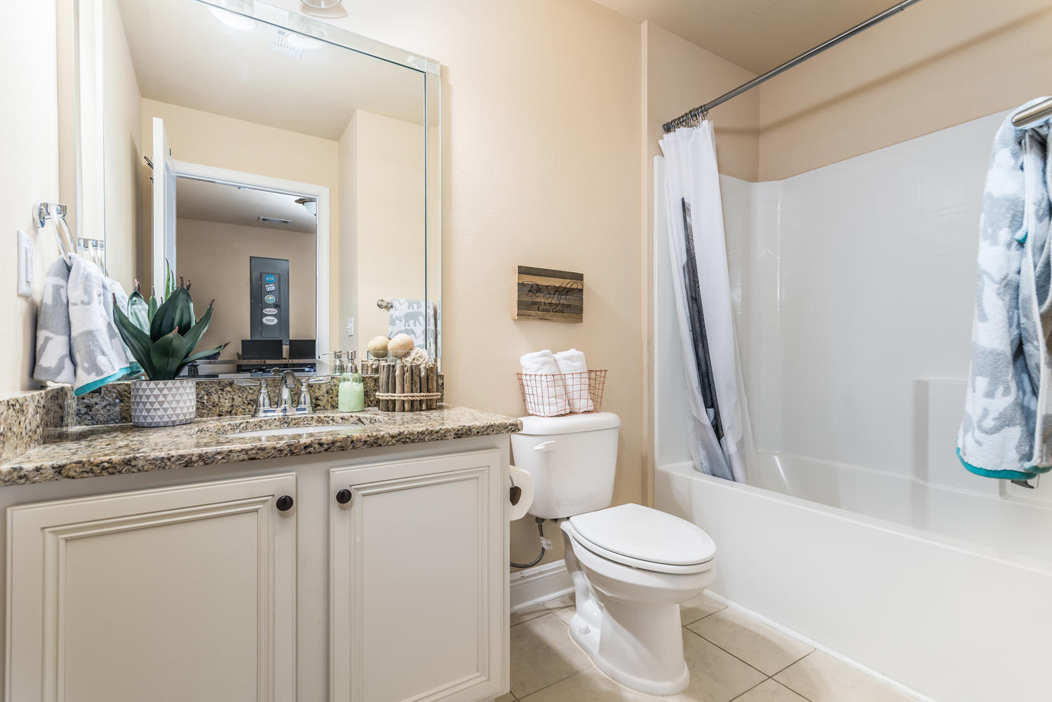 MOSAIC OAKS S/D - Residential