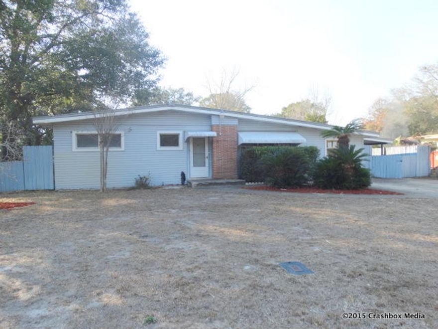 Opportunity property close to Eglin! This home sits on a large lot and has a lot of potential. Sold as is. All information is approximate and should be verified.