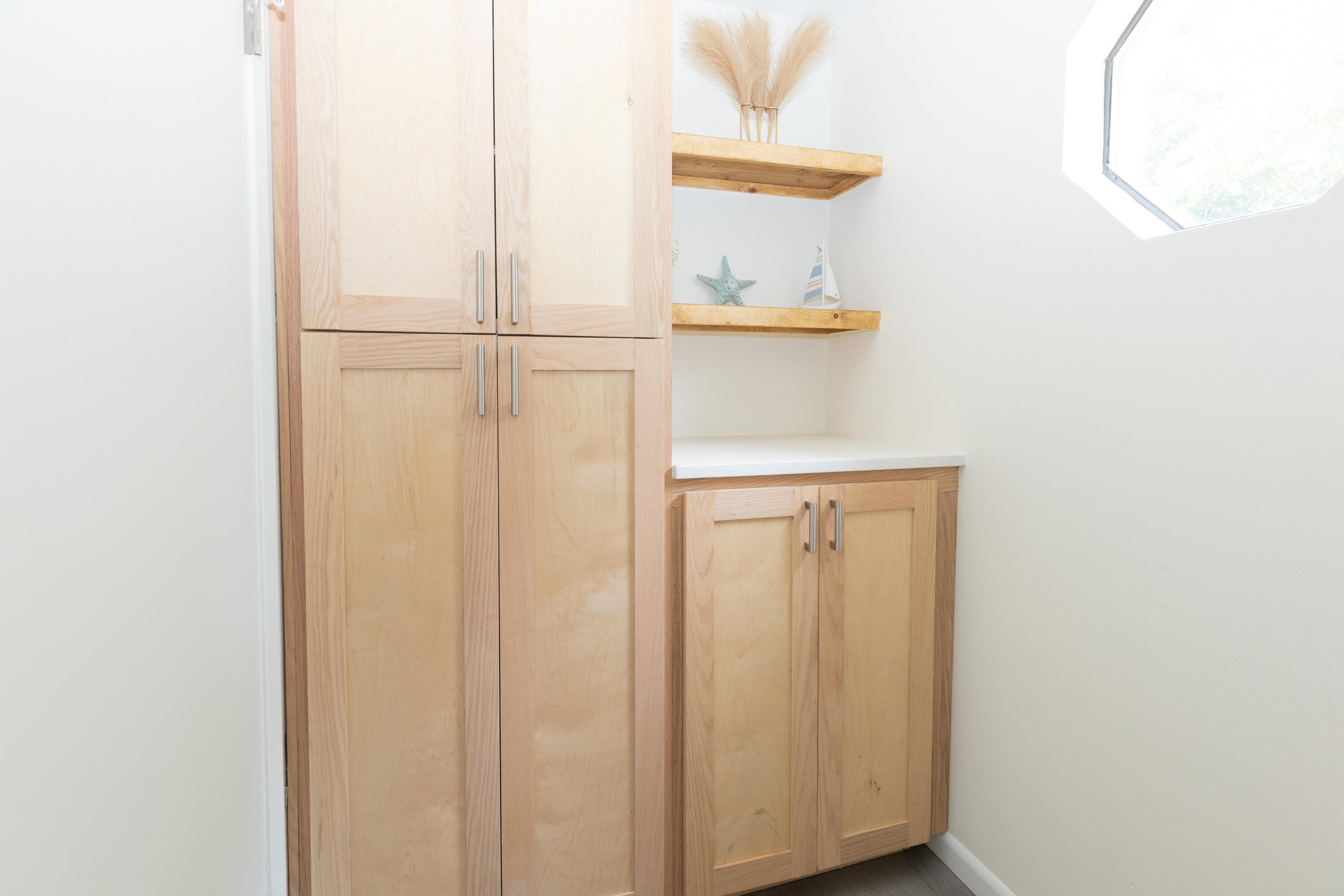 MONTAGE MANOR - Residential