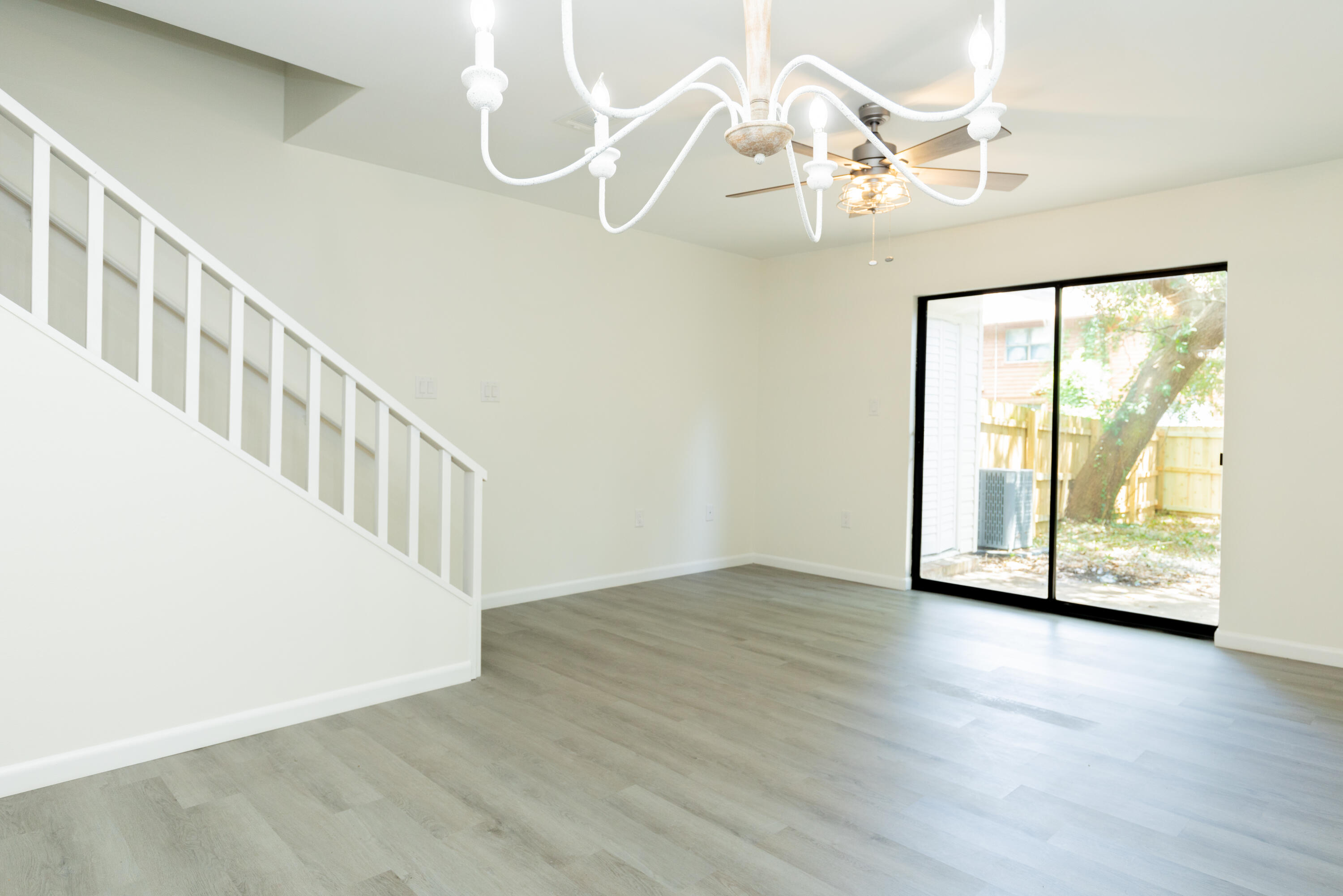 MONTAGE MANOR - Residential