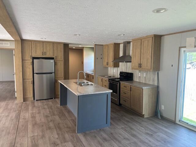 OAKWOOD HILLS UNIT 3 - Residential
