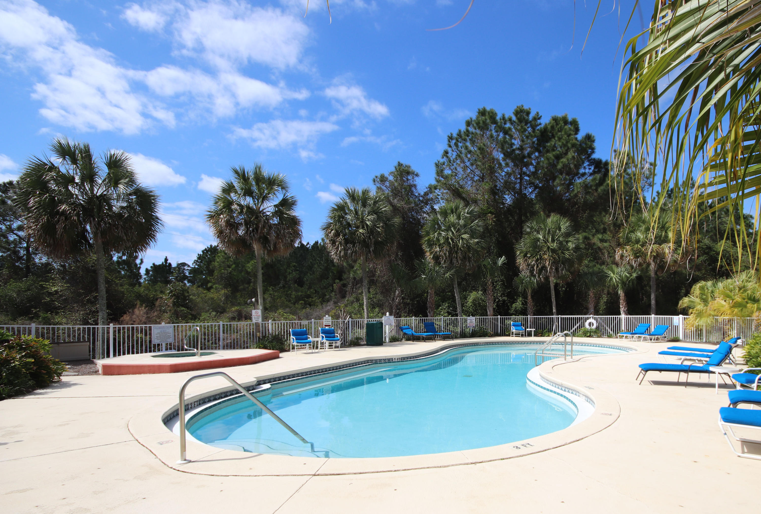 THE FLORIDA CLUB - Residential