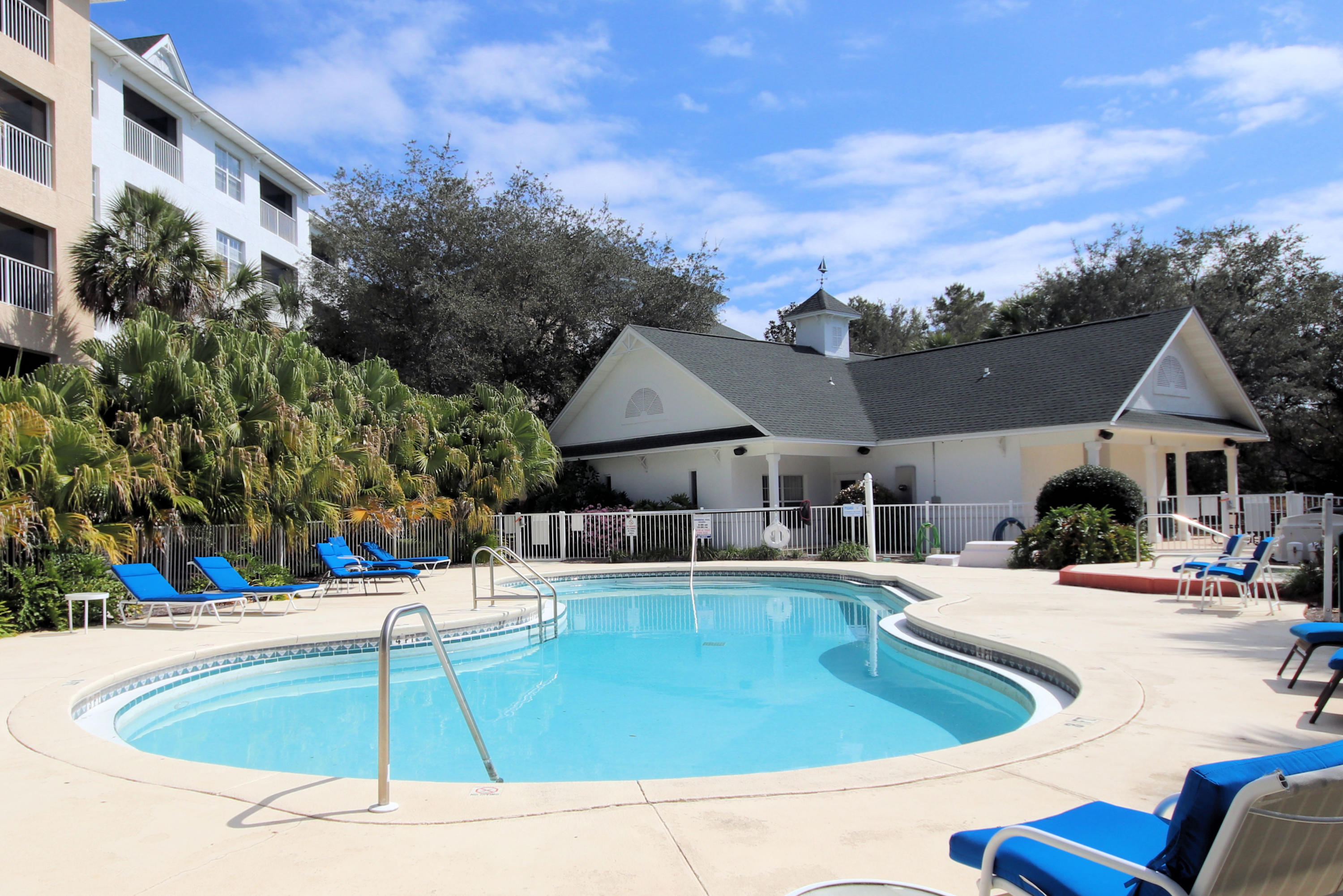 THE FLORIDA CLUB - Residential