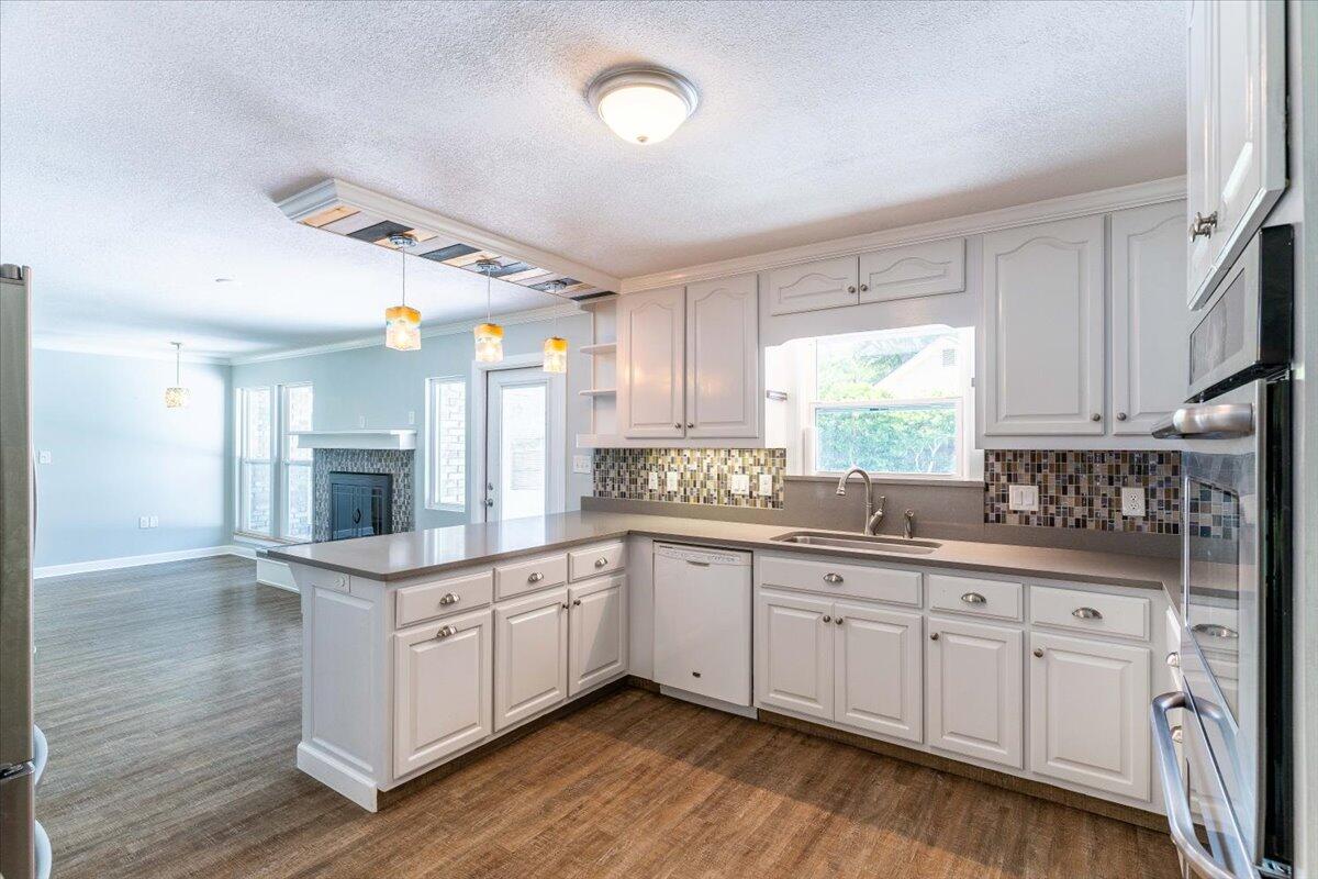 KENWOOD S/D 3RD ADDN - Residential Lease