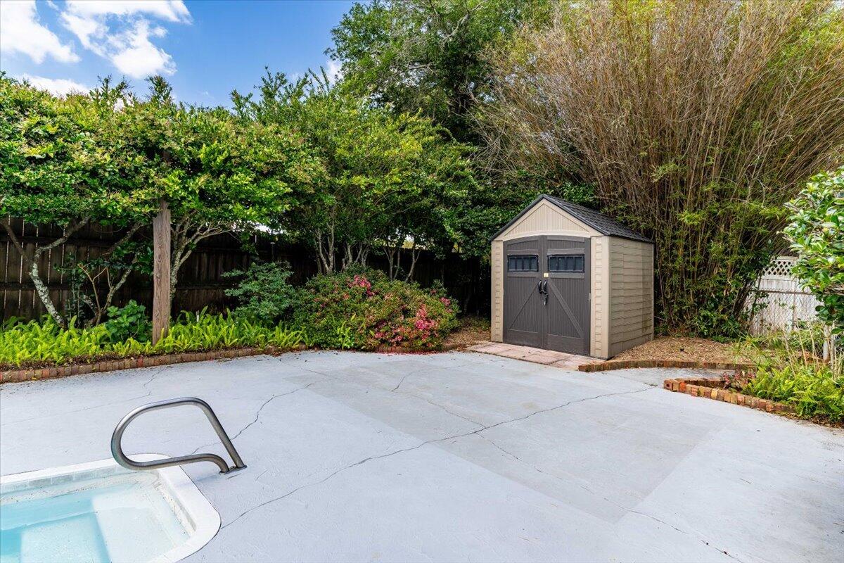 KENWOOD S/D 3RD ADDN - Residential Lease