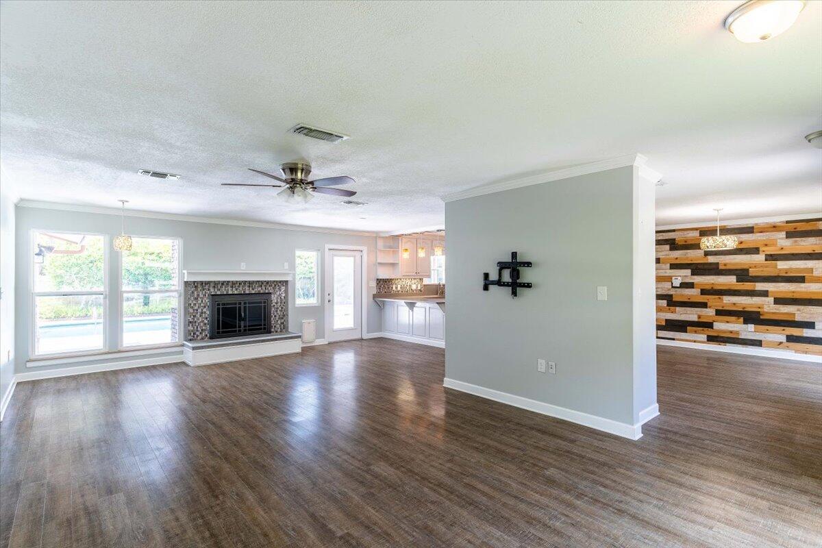 KENWOOD S/D 3RD ADDN - Residential Lease