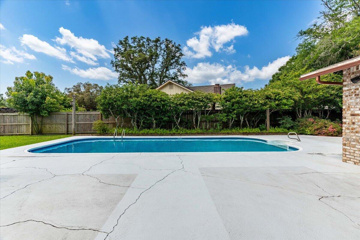 KENWOOD S/D 3RD ADDN - Residential Lease