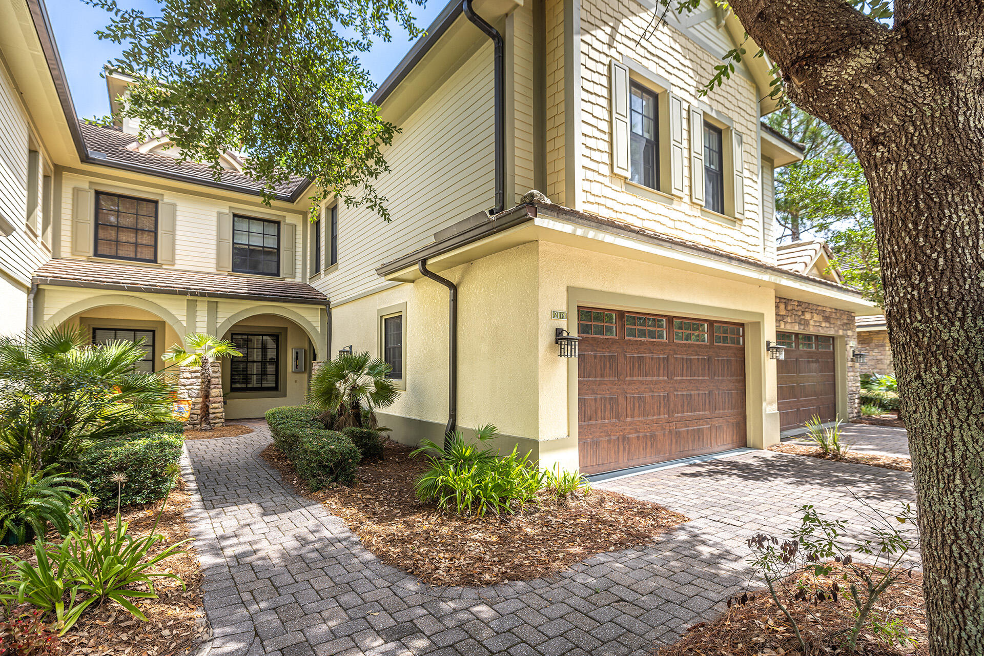 WILD HERON - CLUBSIDE II - Residential