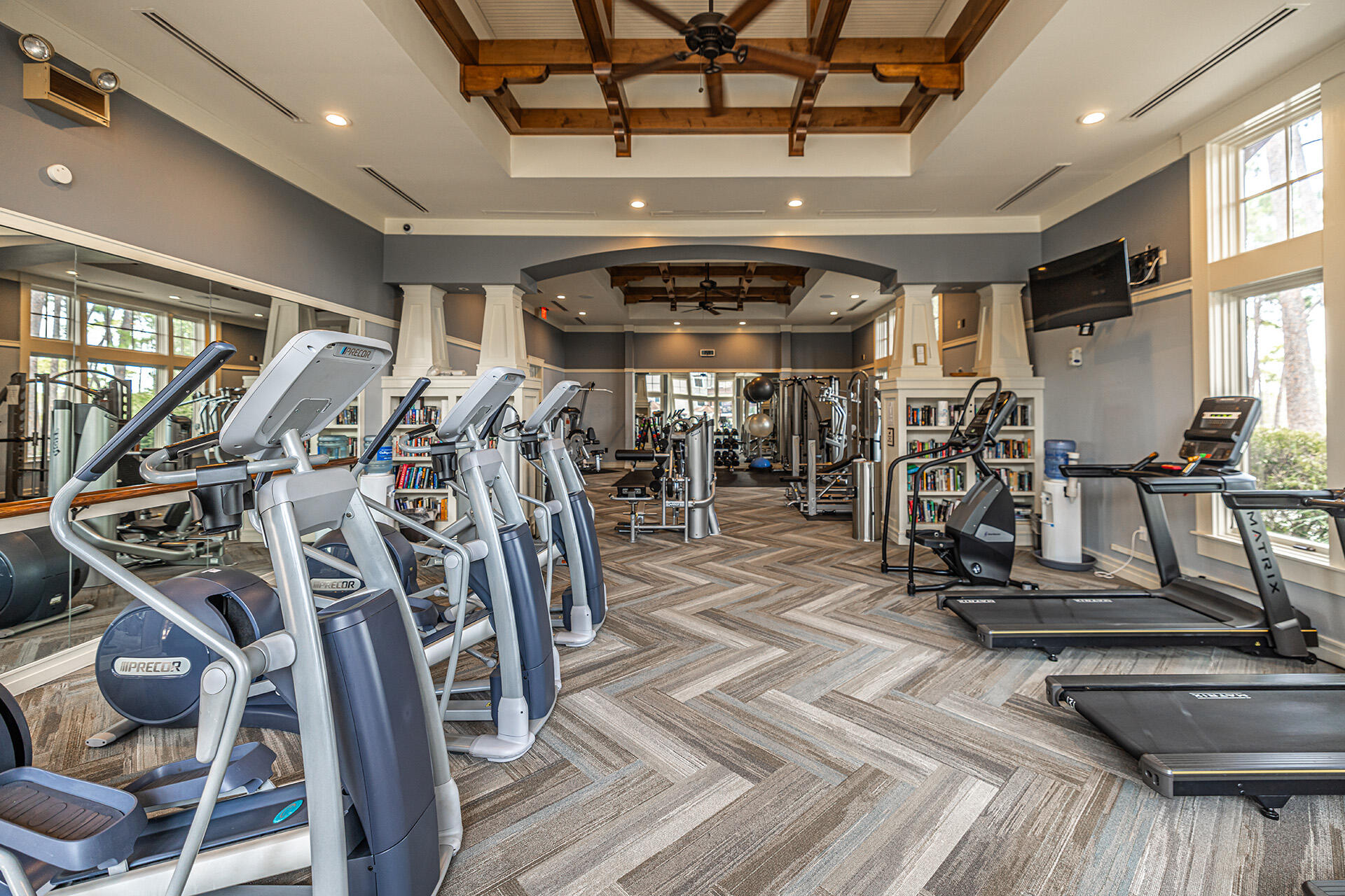 WILD HERON - CLUBSIDE II - Residential