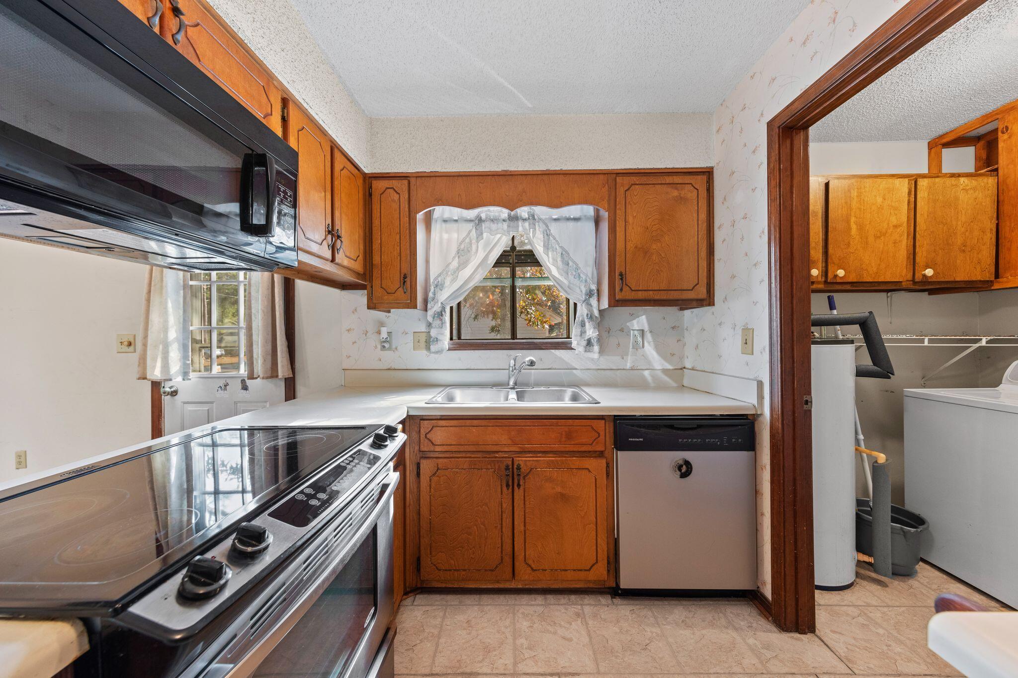 SHOAL TERRACE ESTATES - Residential