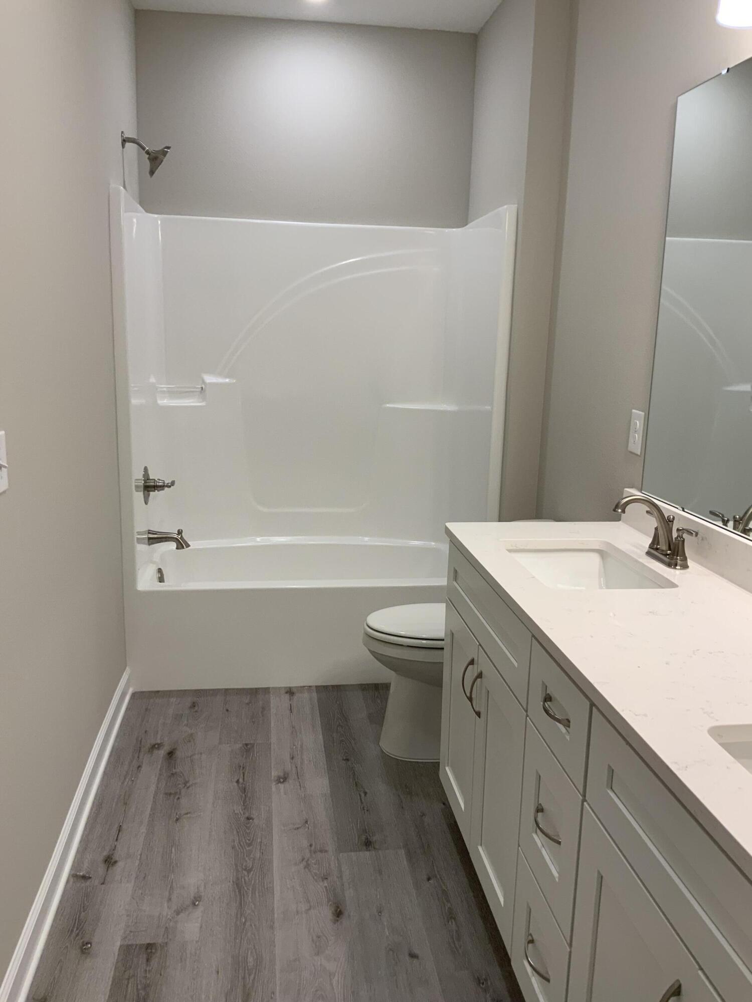 QUIET OAKS S/D - Residential