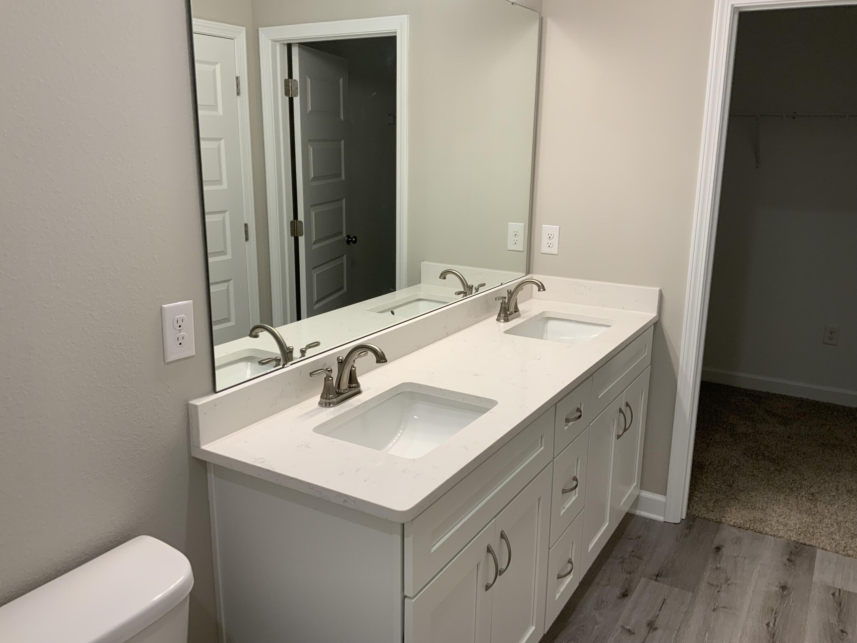 QUIET OAKS S/D - Residential