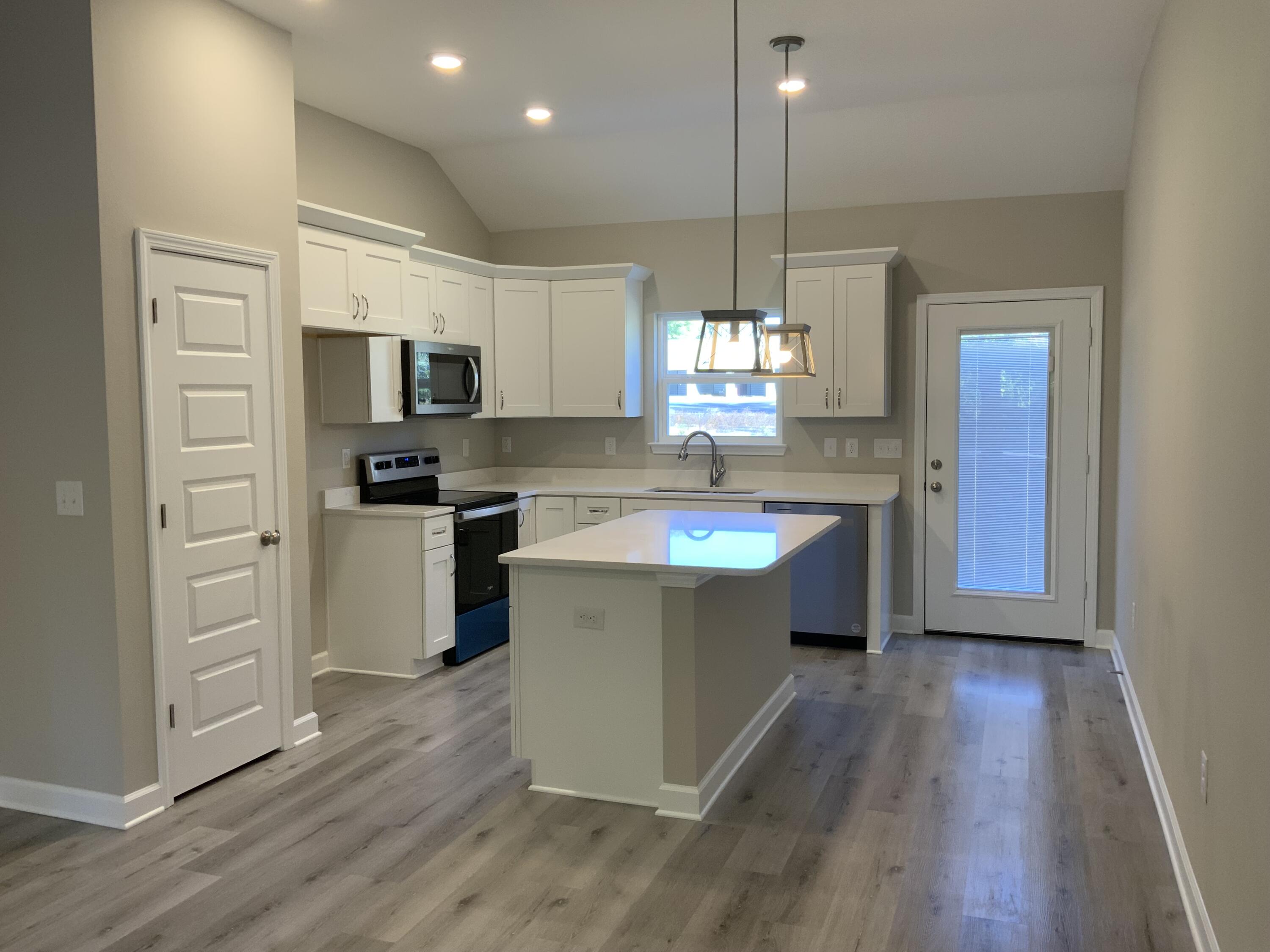 QUIET OAKS S/D - Residential