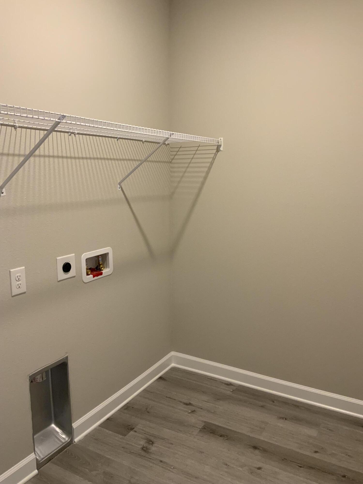 QUIET OAKS S/D - Residential