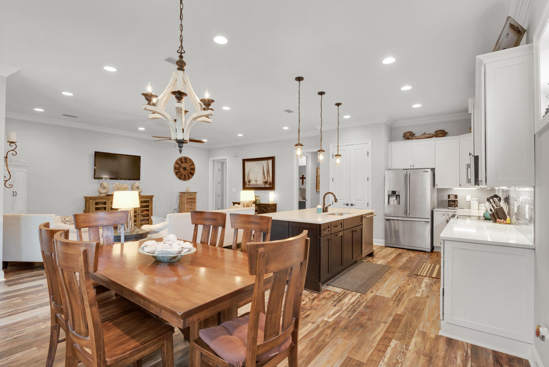 MAGNOLIA WOODS - Residential