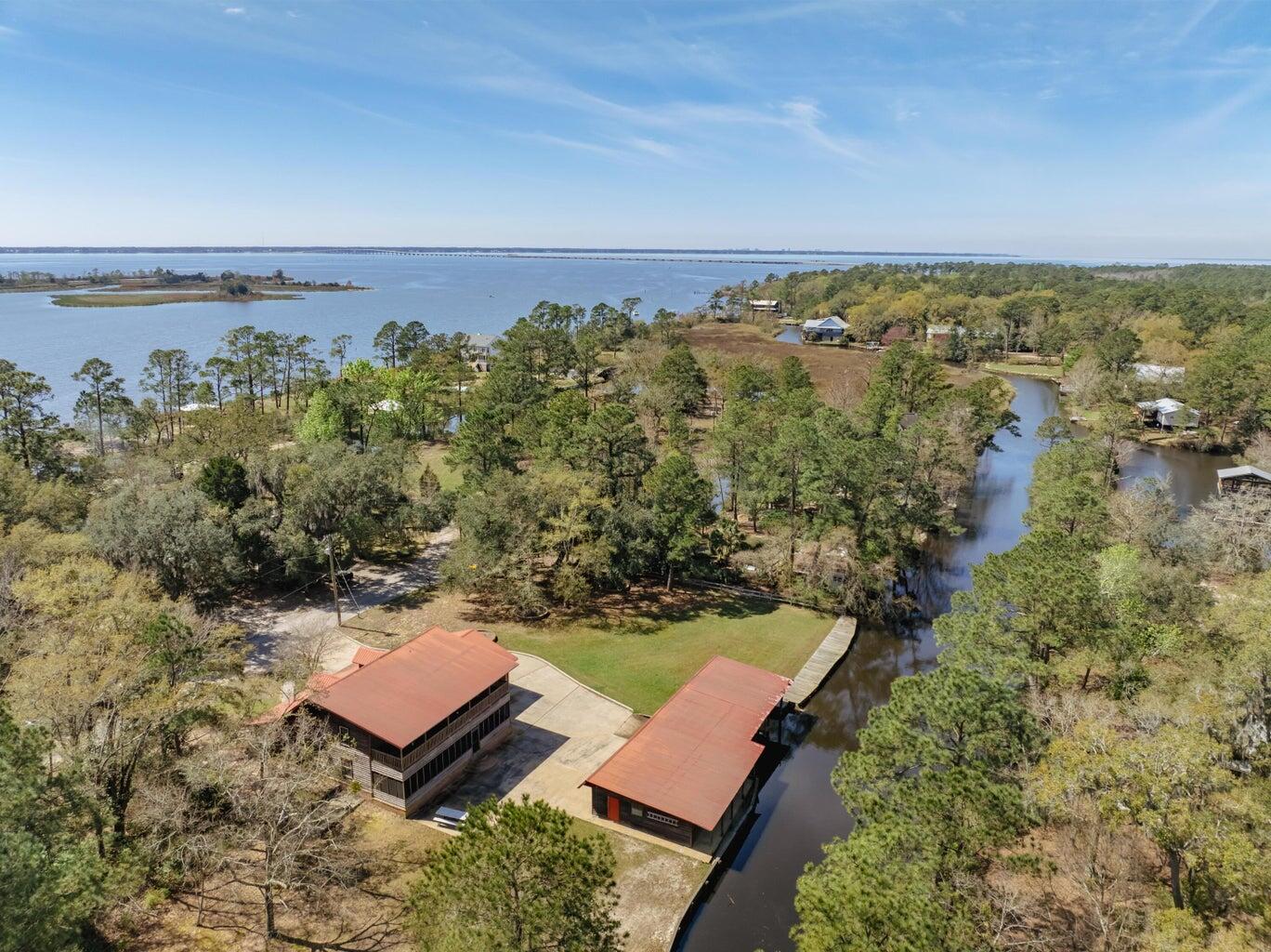 PITTS BAY SHORE - Residential